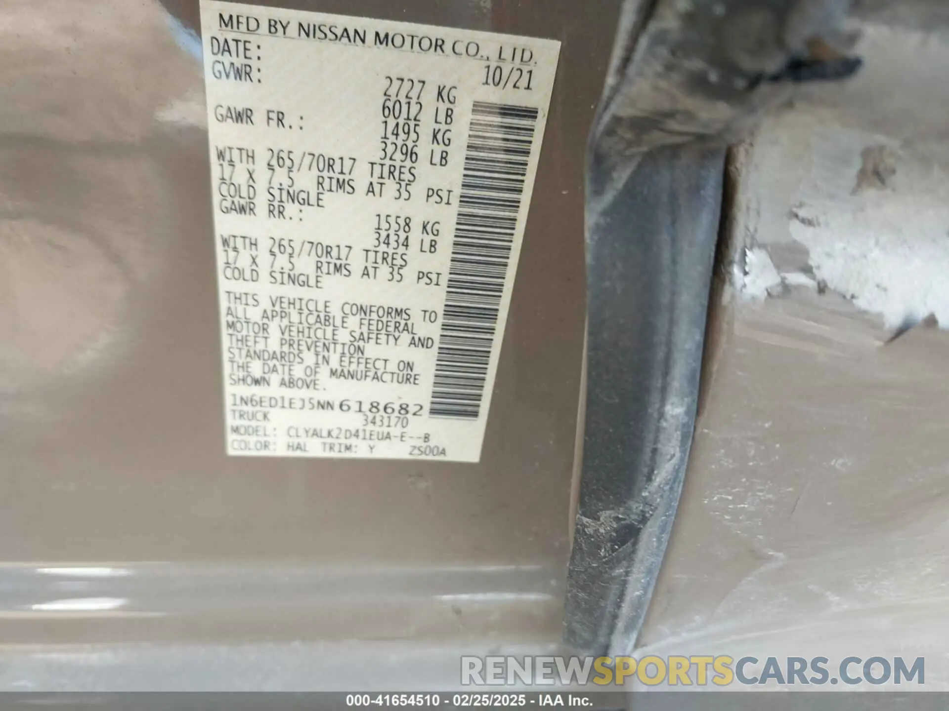 9 Photograph of a damaged car 1N6ED1EJ5NN618682 NISSAN FRONTIER 2022