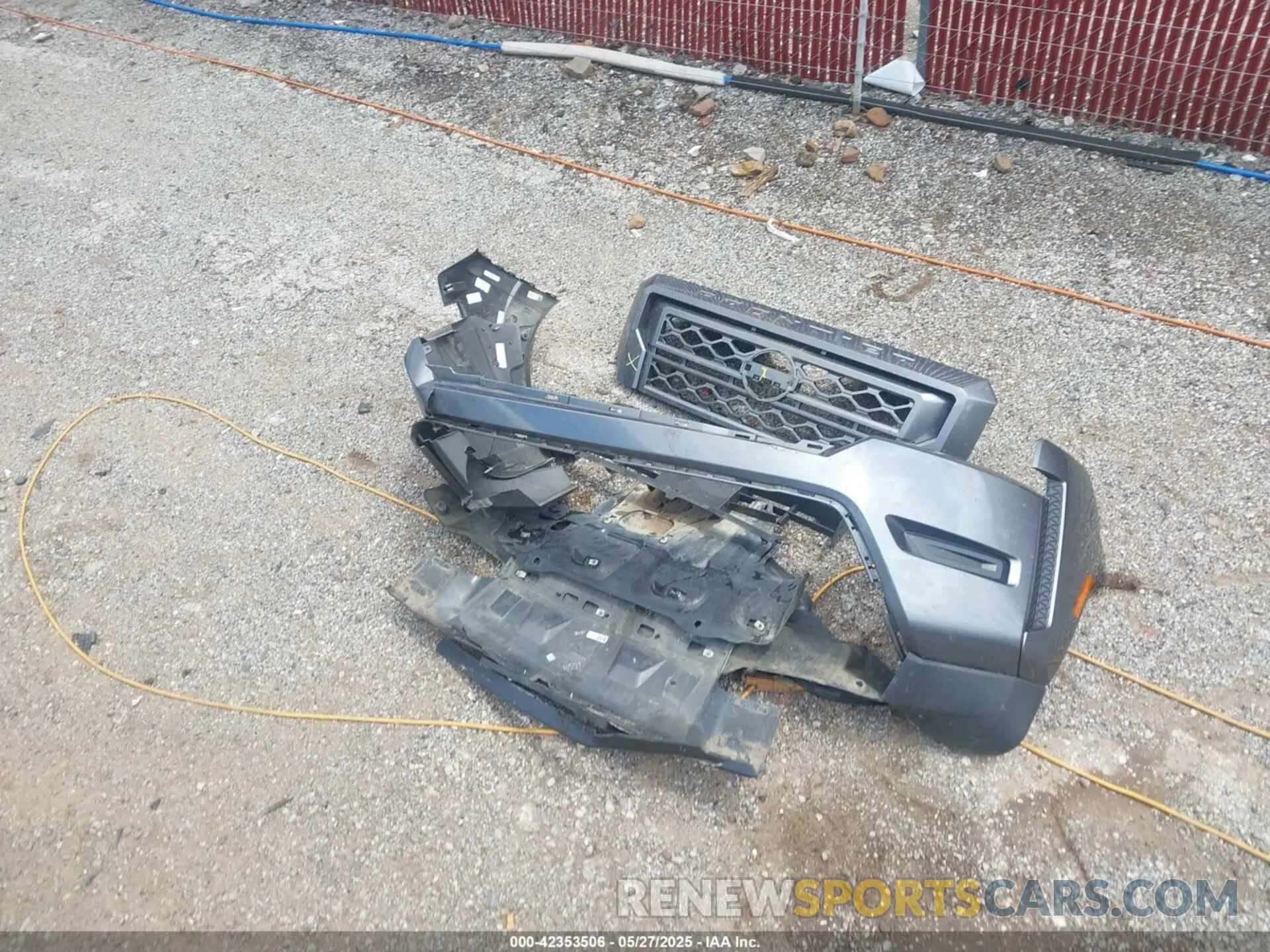 12 Photograph of a damaged car 1N6ED1EJ5NN643095 NISSAN FRONTIER 2022
