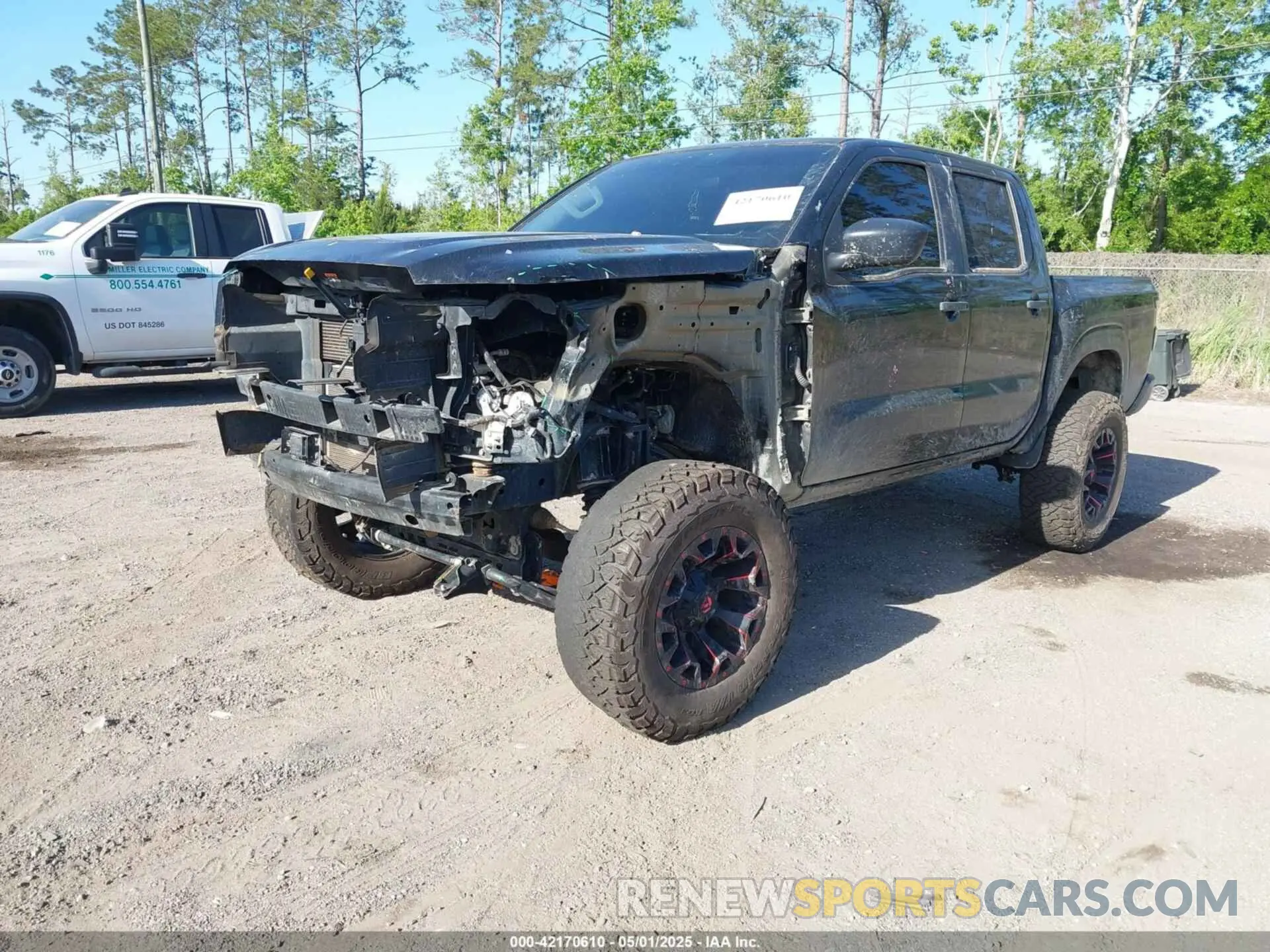 2 Photograph of a damaged car 1N6ED1EJ6NN682732 NISSAN FRONTIER 2022