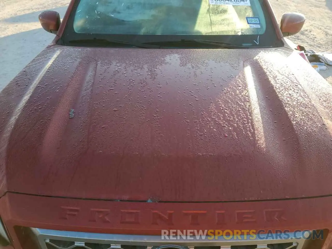 11 Photograph of a damaged car 1N6ED1EJ8NN612083 NISSAN FRONTIER 2022