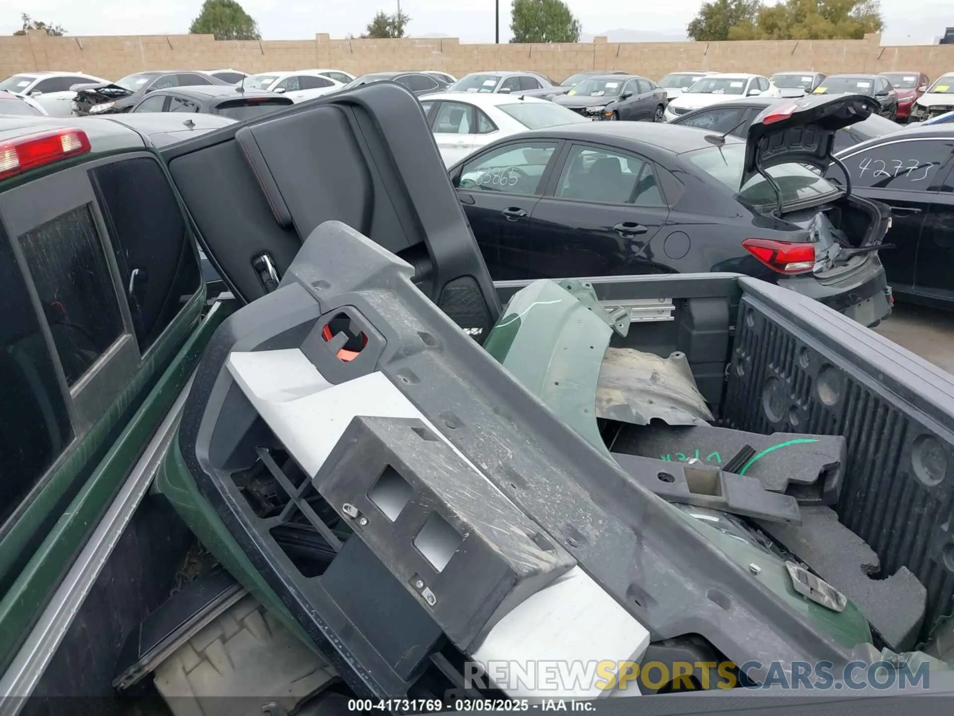 12 Photograph of a damaged car 1N6ED1EJ9NN644248 NISSAN FRONTIER 2022