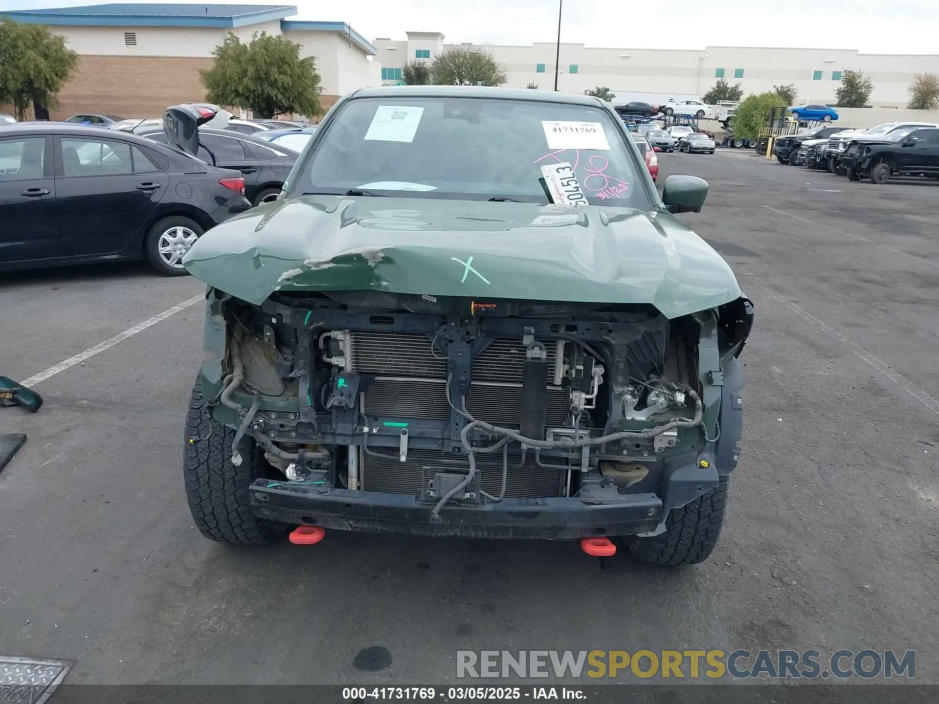 13 Photograph of a damaged car 1N6ED1EJ9NN644248 NISSAN FRONTIER 2022