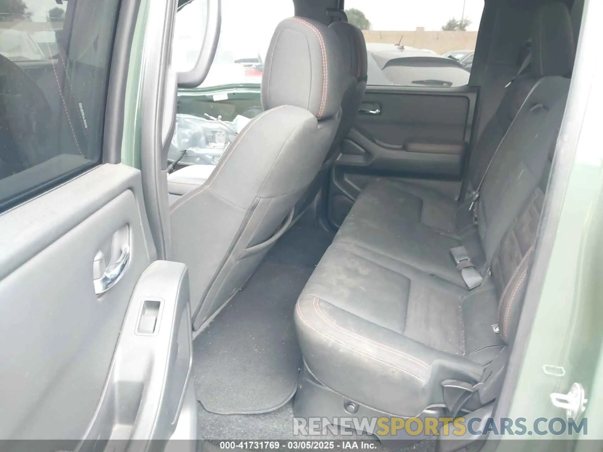 8 Photograph of a damaged car 1N6ED1EJ9NN644248 NISSAN FRONTIER 2022