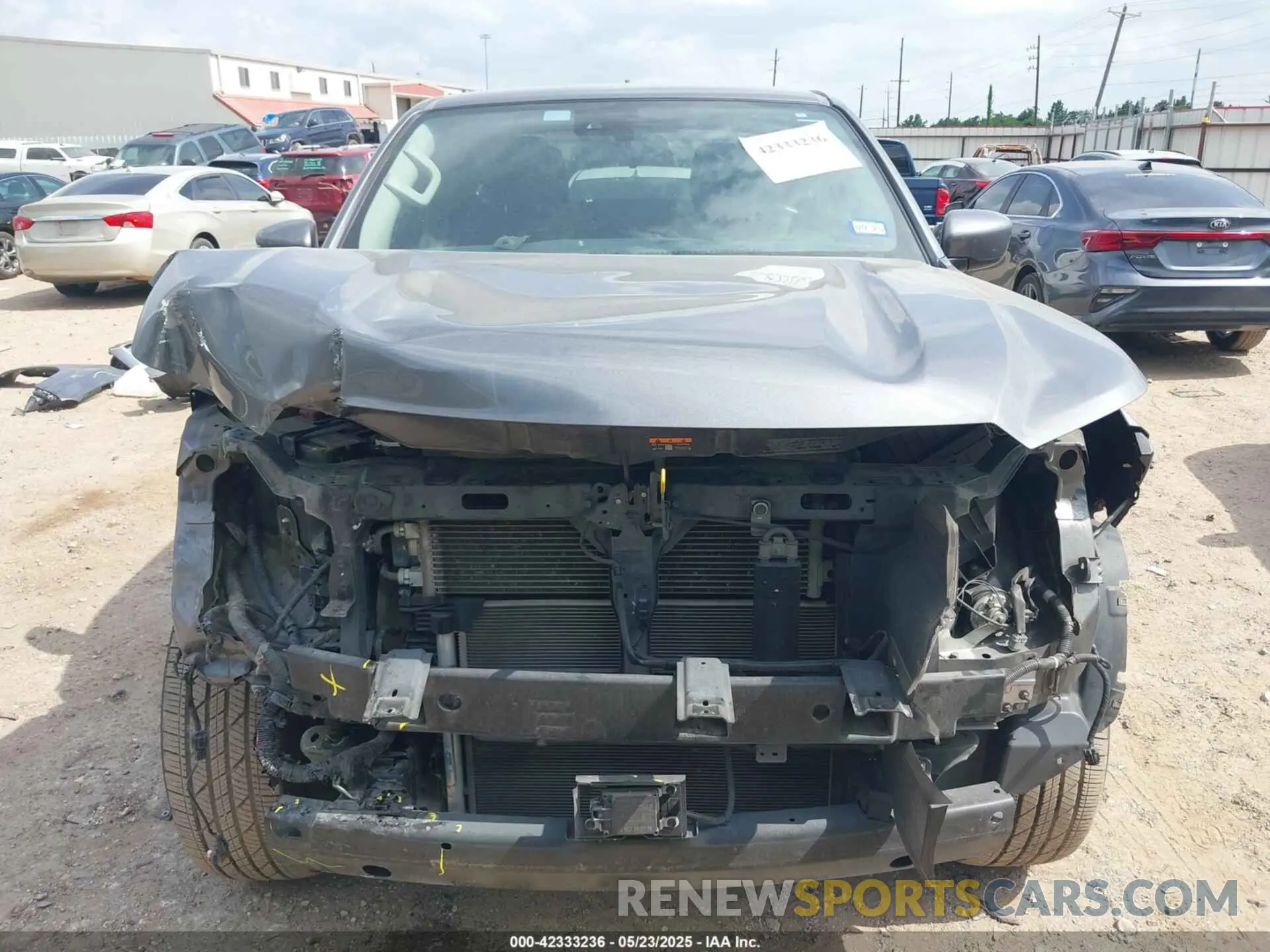 13 Photograph of a damaged car 1N6ED1EJ9NN652592 NISSAN FRONTIER 2022