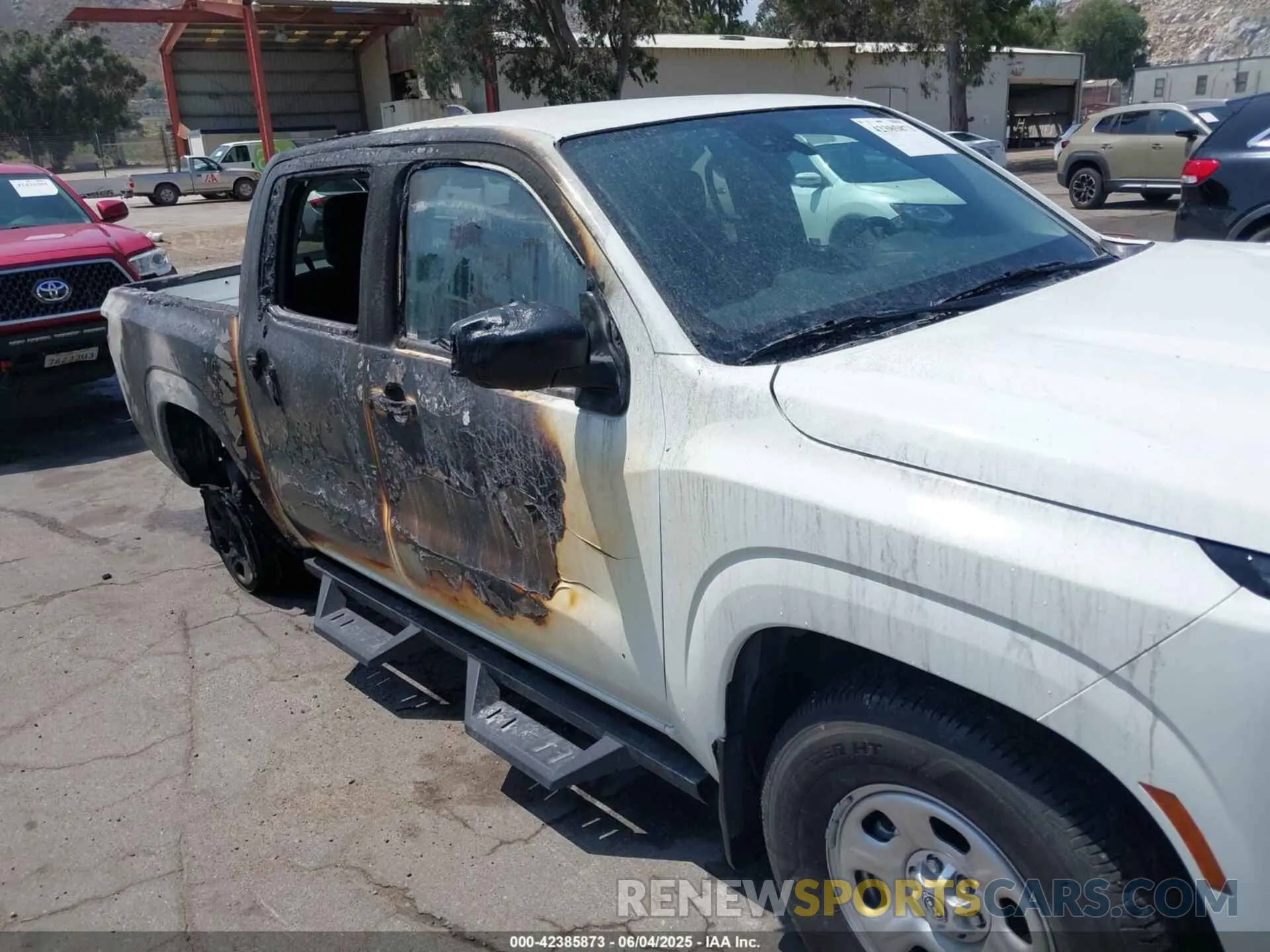 6 Photograph of a damaged car 1N6ED1EJ9NN693417 NISSAN FRONTIER 2022