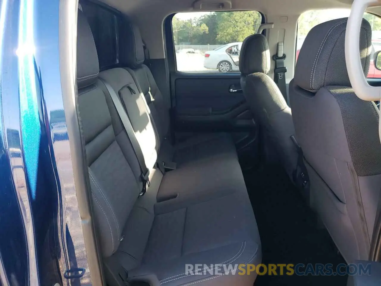 10 Photograph of a damaged car 1N6ED1EJXNN608536 NISSAN FRONTIER 2022