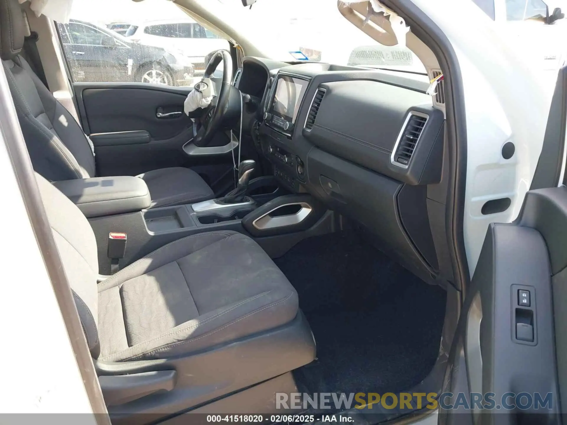 5 Photograph of a damaged car 1N6ED1EJXNN693314 NISSAN FRONTIER 2022