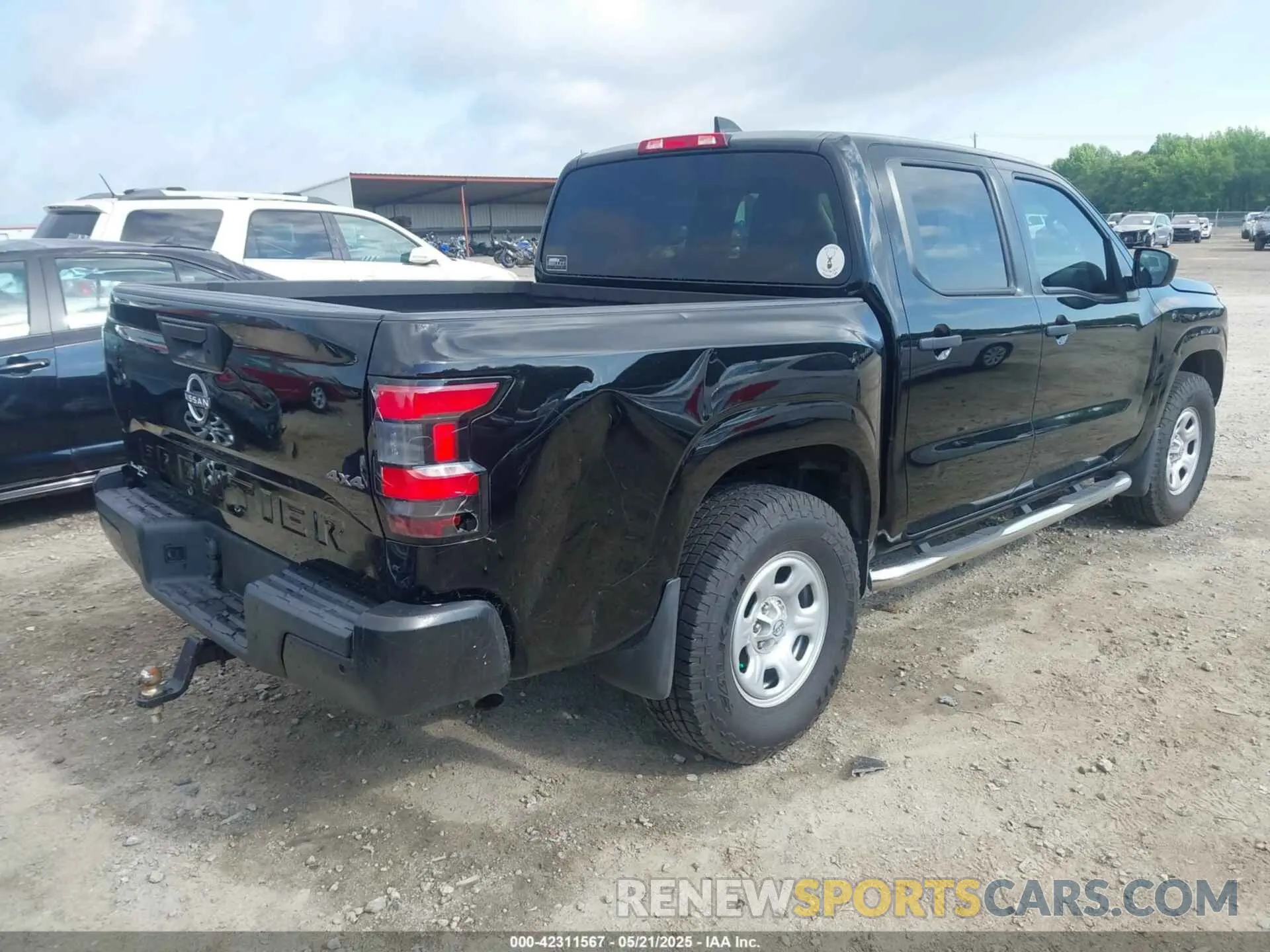 4 Photograph of a damaged car 1N6ED1EK0NN640811 NISSAN FRONTIER 2022