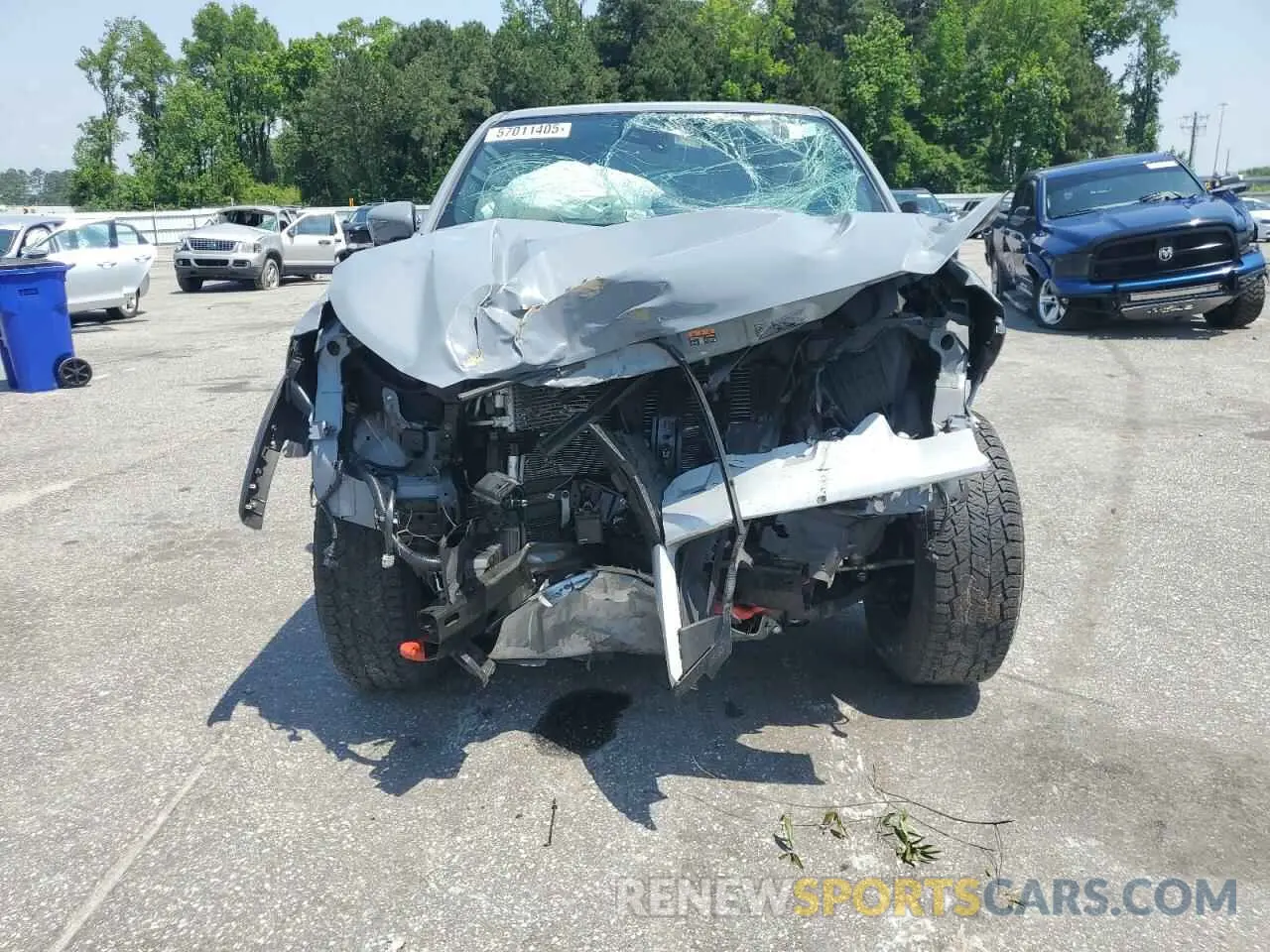 5 Photograph of a damaged car 1N6ED1EK0NN665496 NISSAN FRONTIER 2022