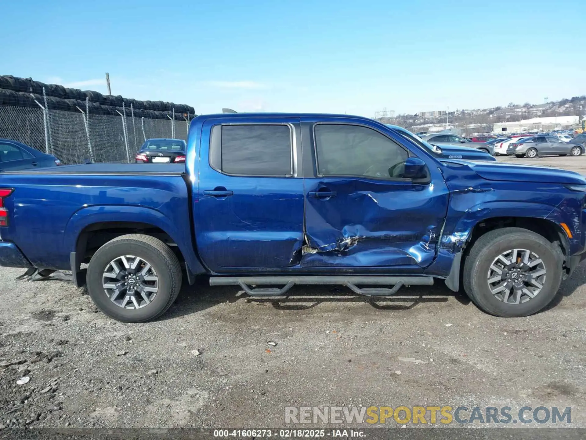 12 Photograph of a damaged car 1N6ED1EK2NN606000 NISSAN FRONTIER 2022