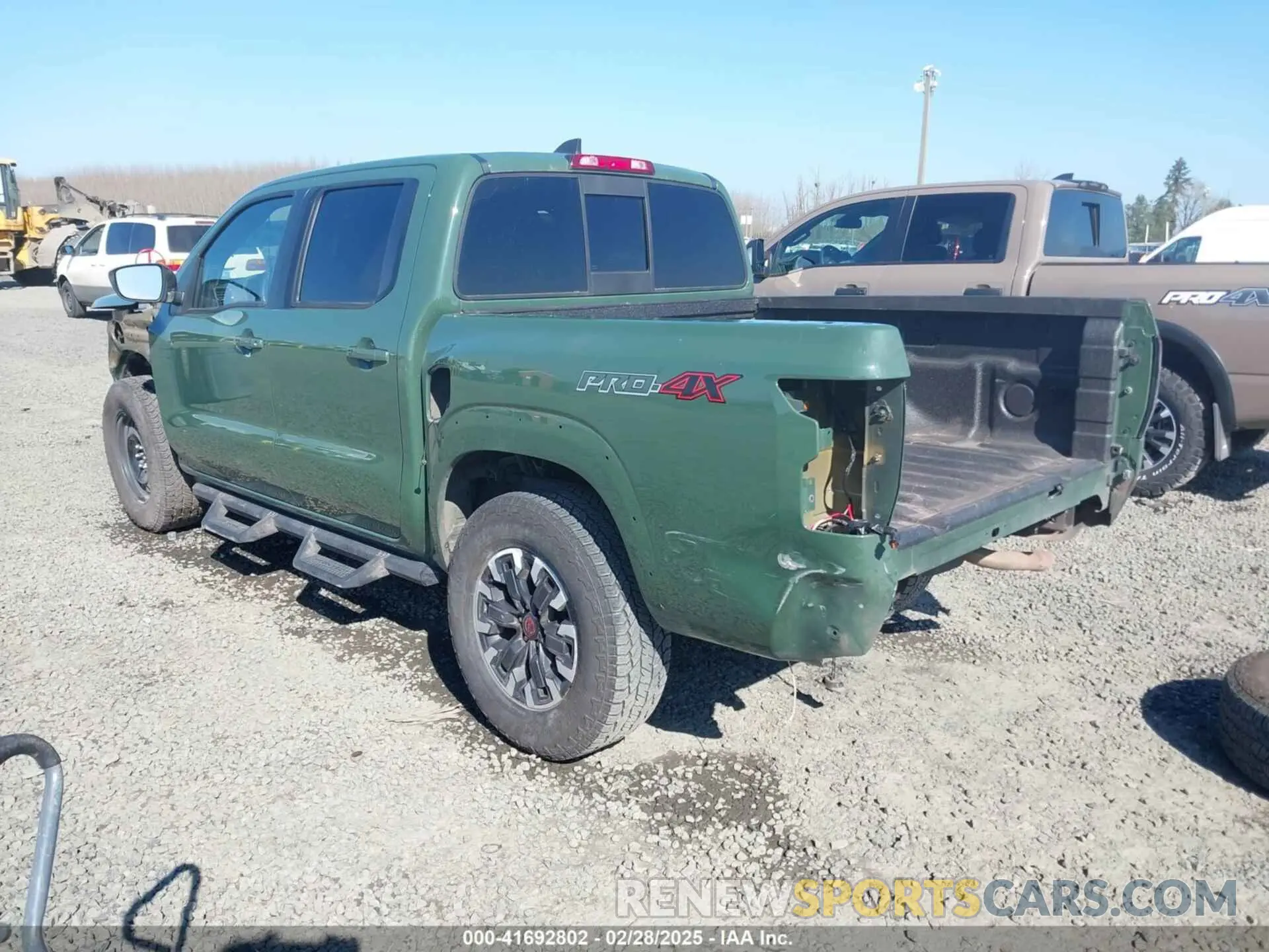 3 Photograph of a damaged car 1N6ED1EK2NN665404 NISSAN FRONTIER 2022