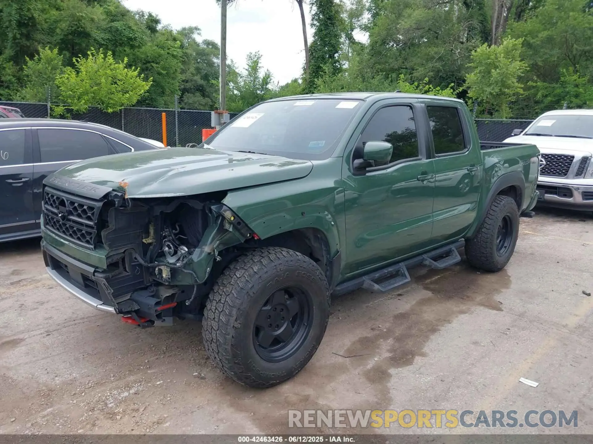 2 Photograph of a damaged car 1N6ED1EK4NN609528 NISSAN FRONTIER 2022