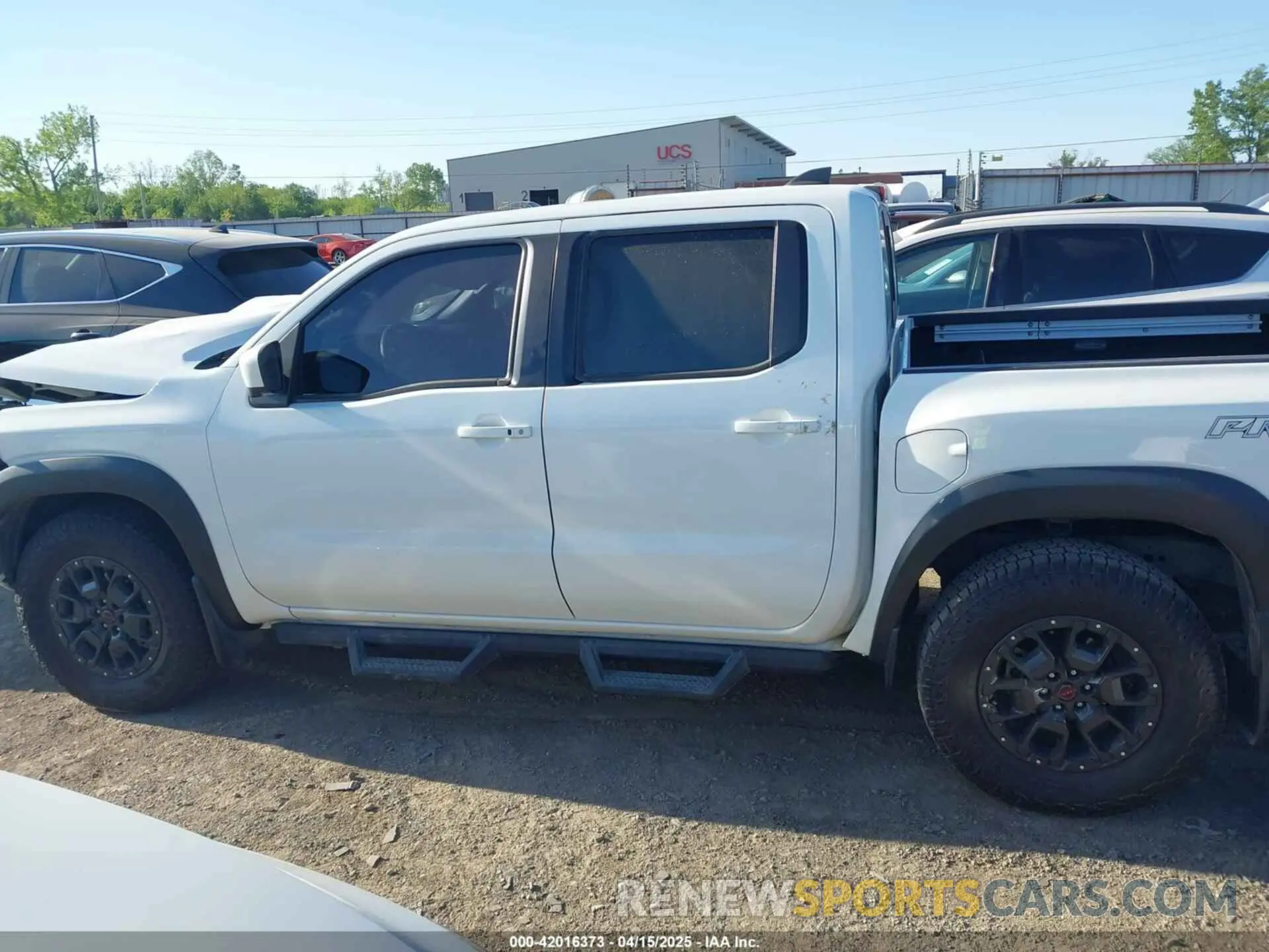 15 Photograph of a damaged car 1N6ED1EK4NN656770 NISSAN FRONTIER 2022