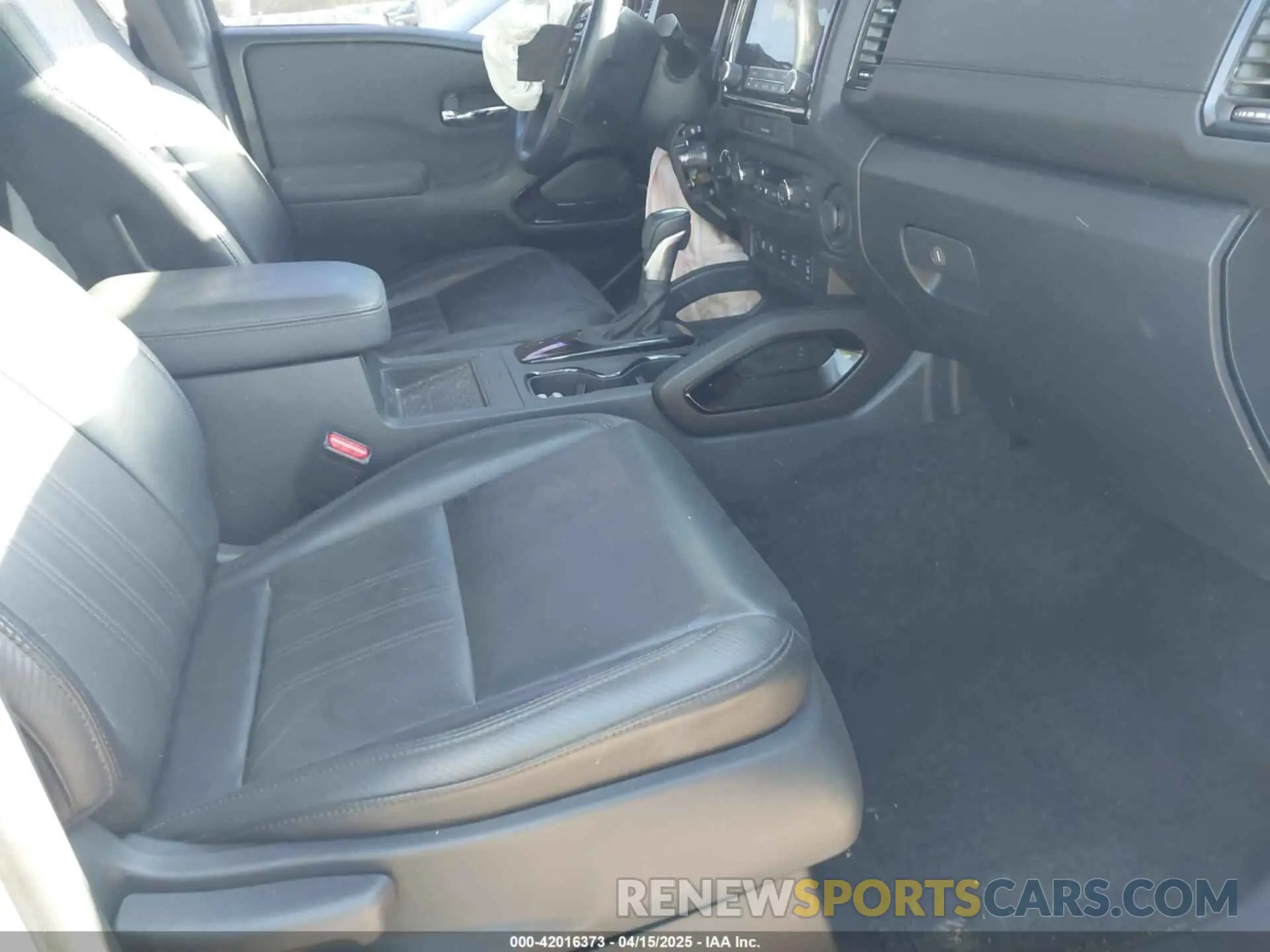 5 Photograph of a damaged car 1N6ED1EK4NN656770 NISSAN FRONTIER 2022