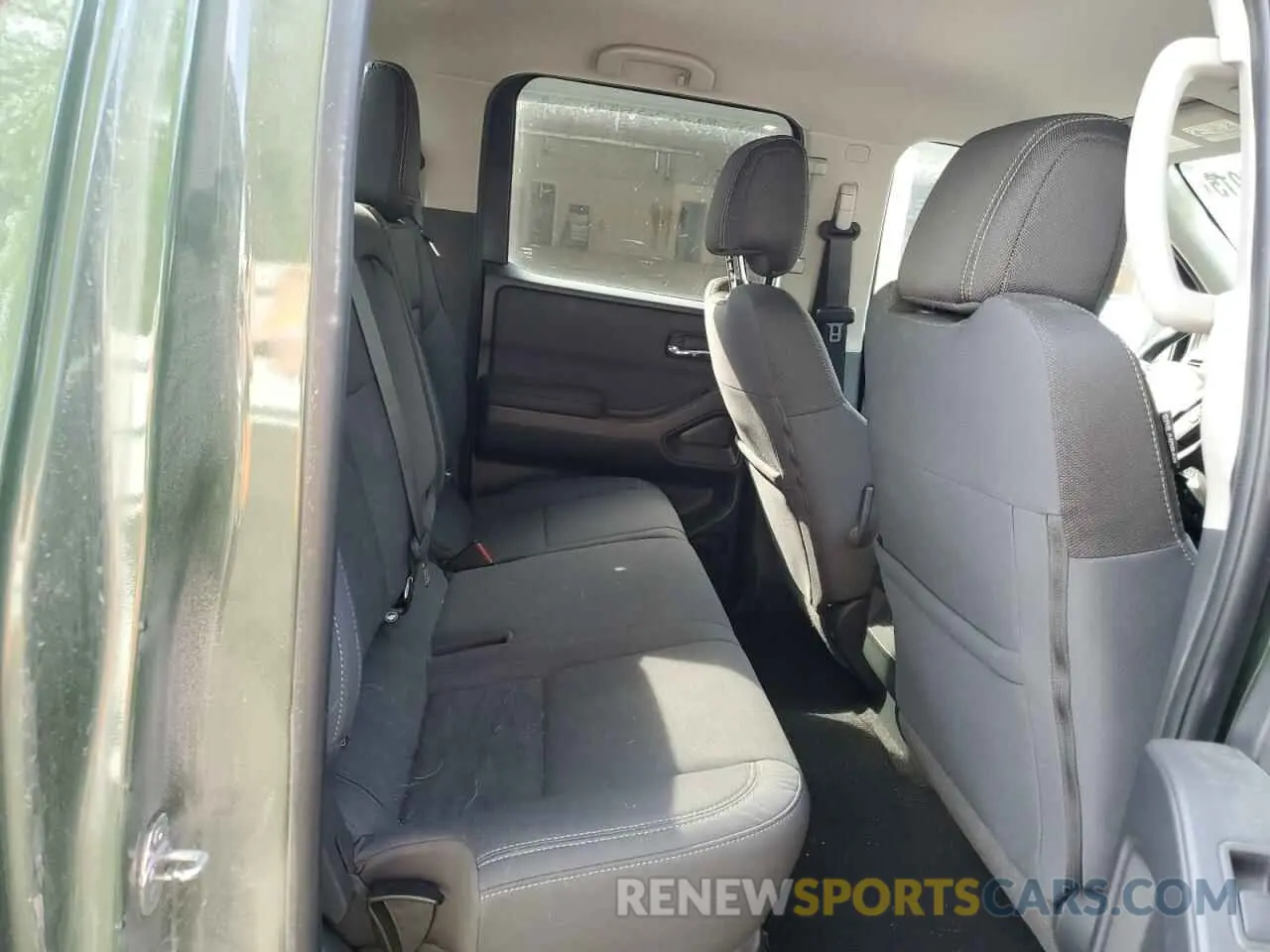 10 Photograph of a damaged car 1N6ED1EK4NN687307 NISSAN FRONTIER 2022