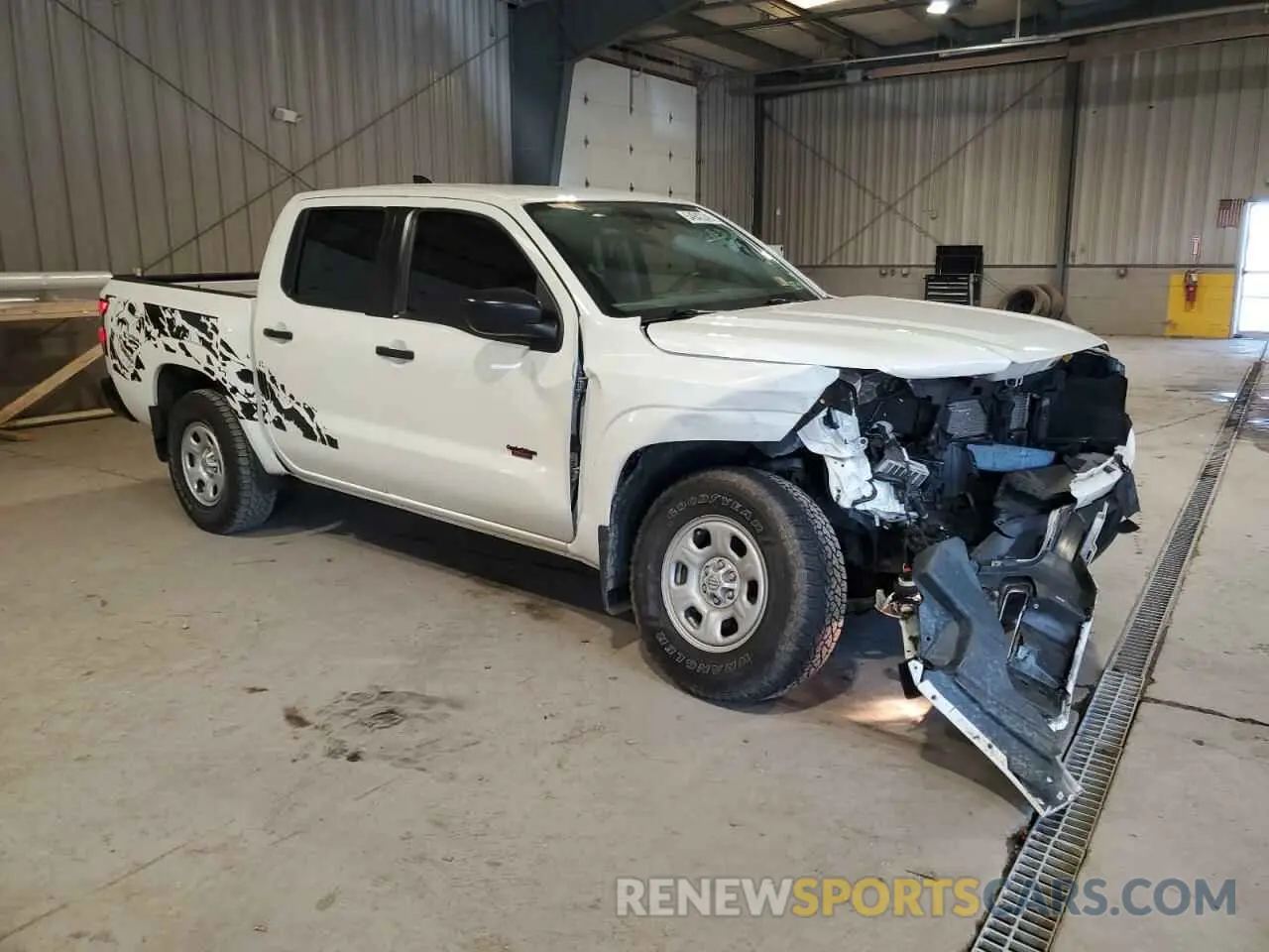 4 Photograph of a damaged car 1N6ED1EK5NN610056 NISSAN FRONTIER 2022