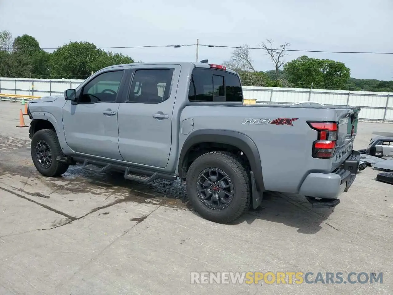 2 Photograph of a damaged car 1N6ED1EK5NN631411 NISSAN FRONTIER 2022