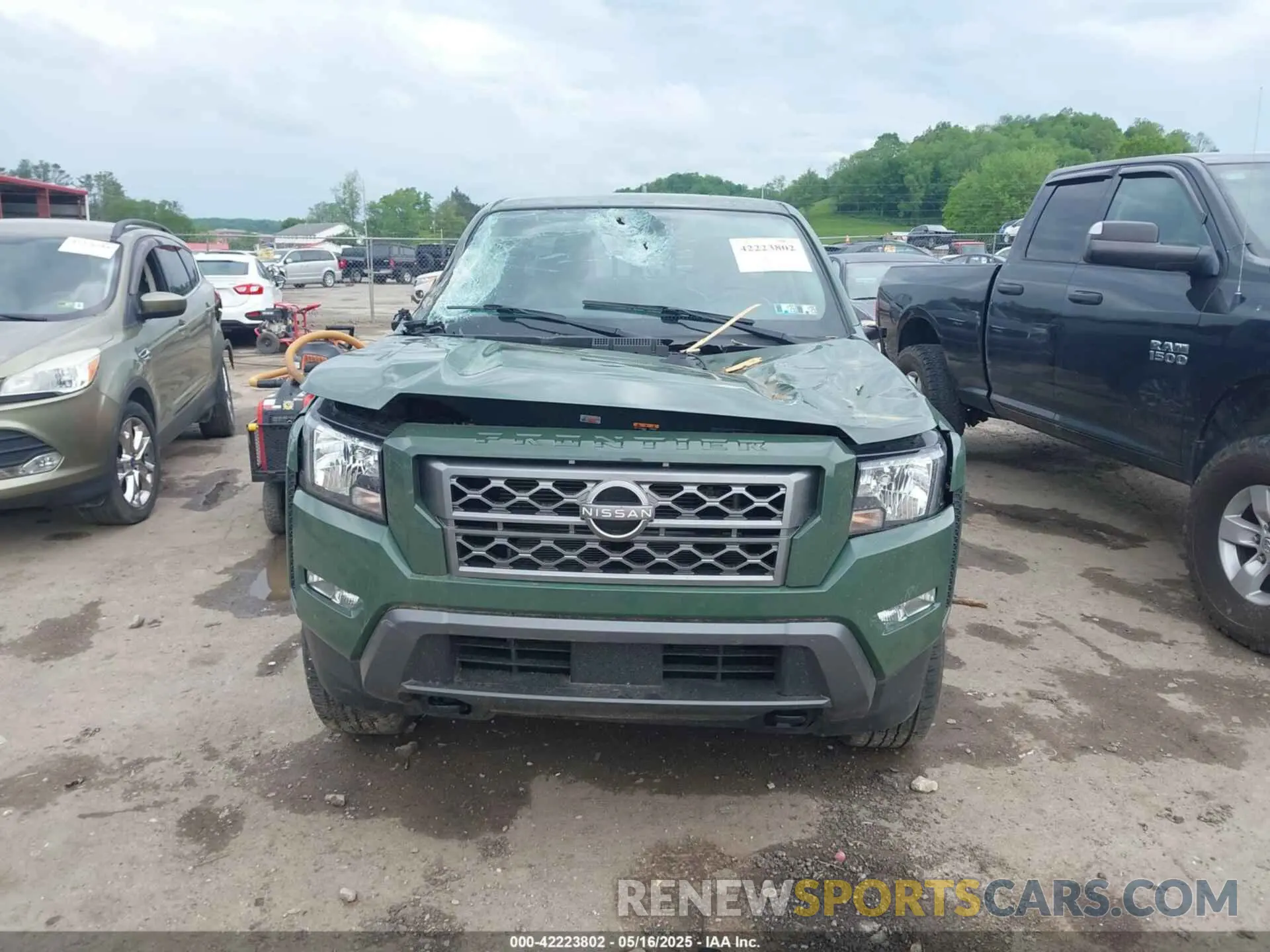 13 Photograph of a damaged car 1N6ED1EK6NN603200 NISSAN FRONTIER 2022