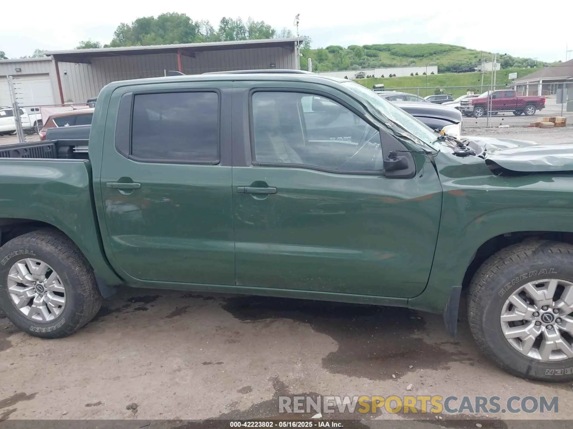 14 Photograph of a damaged car 1N6ED1EK6NN603200 NISSAN FRONTIER 2022
