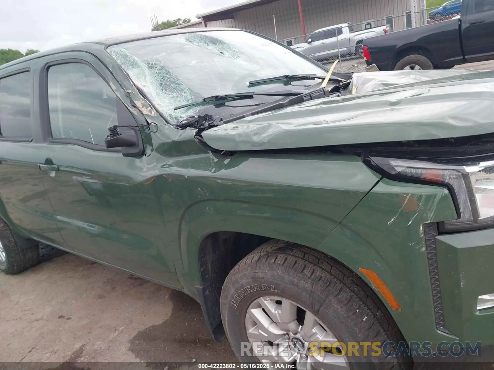 19 Photograph of a damaged car 1N6ED1EK6NN603200 NISSAN FRONTIER 2022