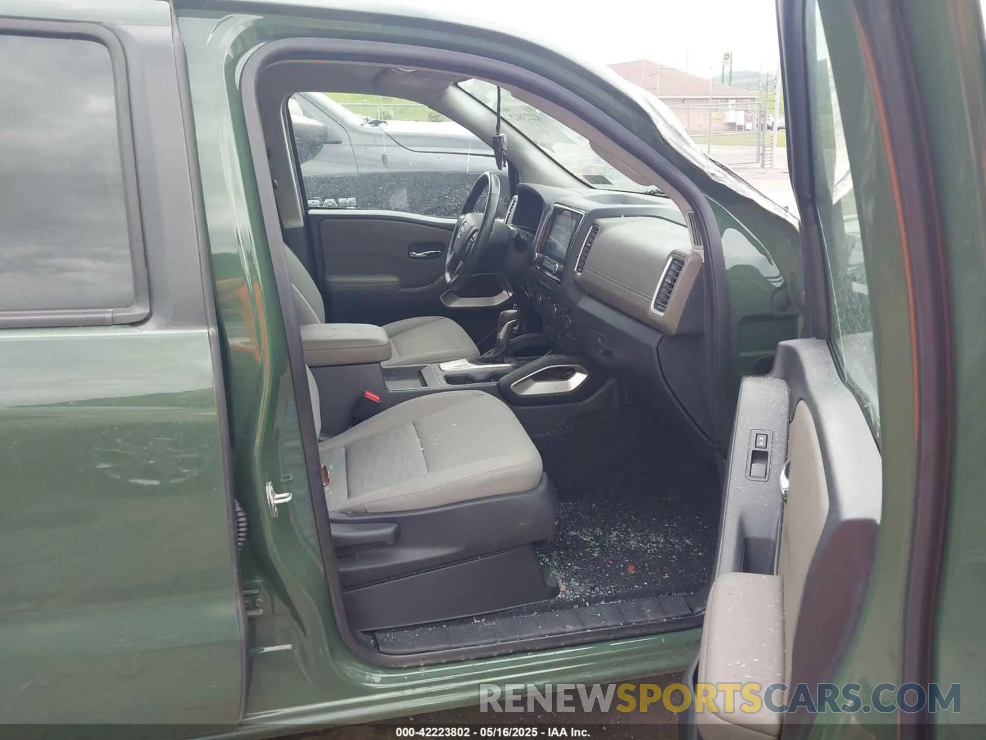 5 Photograph of a damaged car 1N6ED1EK6NN603200 NISSAN FRONTIER 2022