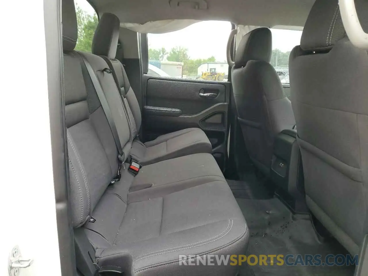 10 Photograph of a damaged car 1N6ED1EK6NN646015 NISSAN FRONTIER 2022