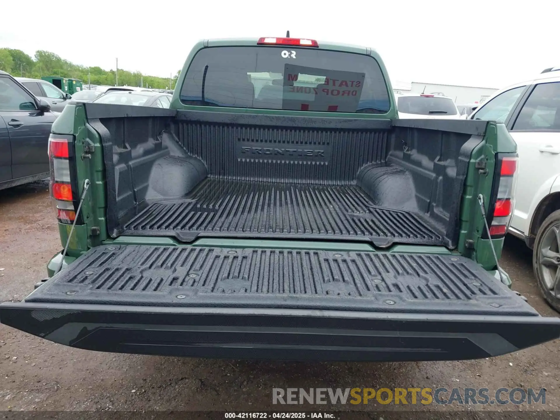 16 Photograph of a damaged car 1N6ED1EK7NN663549 NISSAN FRONTIER 2022