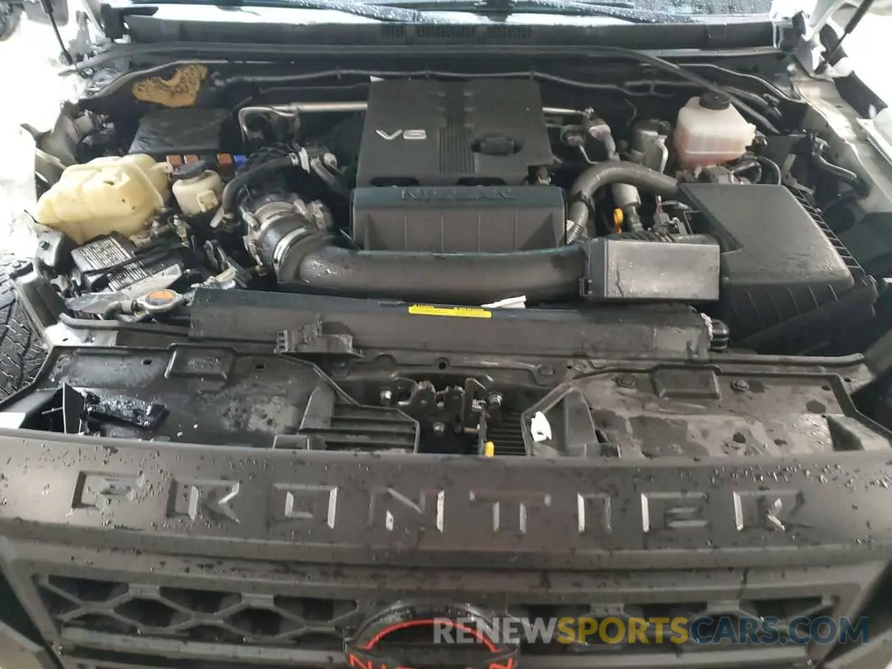 11 Photograph of a damaged car 1N6ED1EK9NN613381 NISSAN FRONTIER 2022
