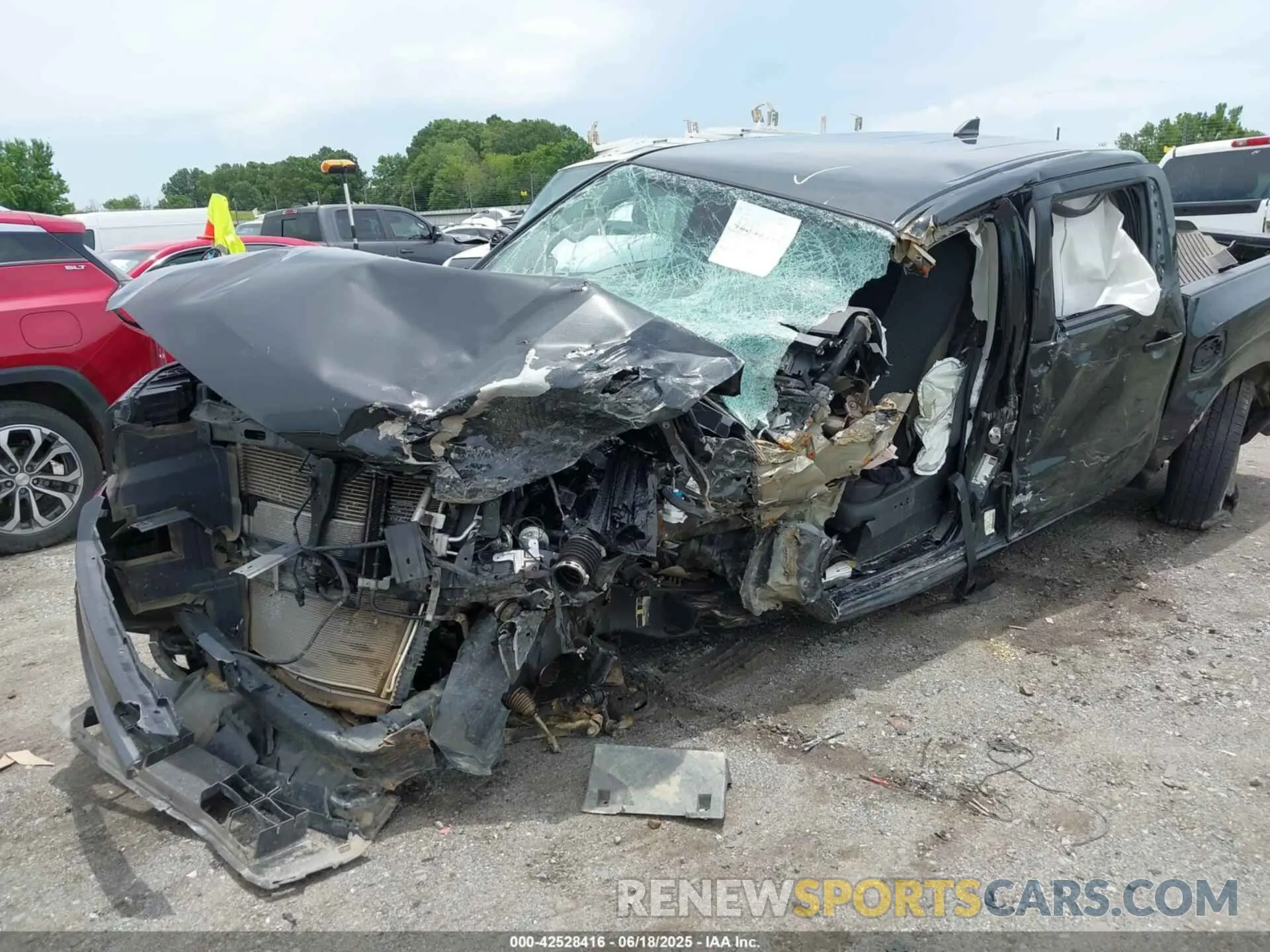 6 Photograph of a damaged car 1N6ED1EKXNN670821 NISSAN FRONTIER 2022
