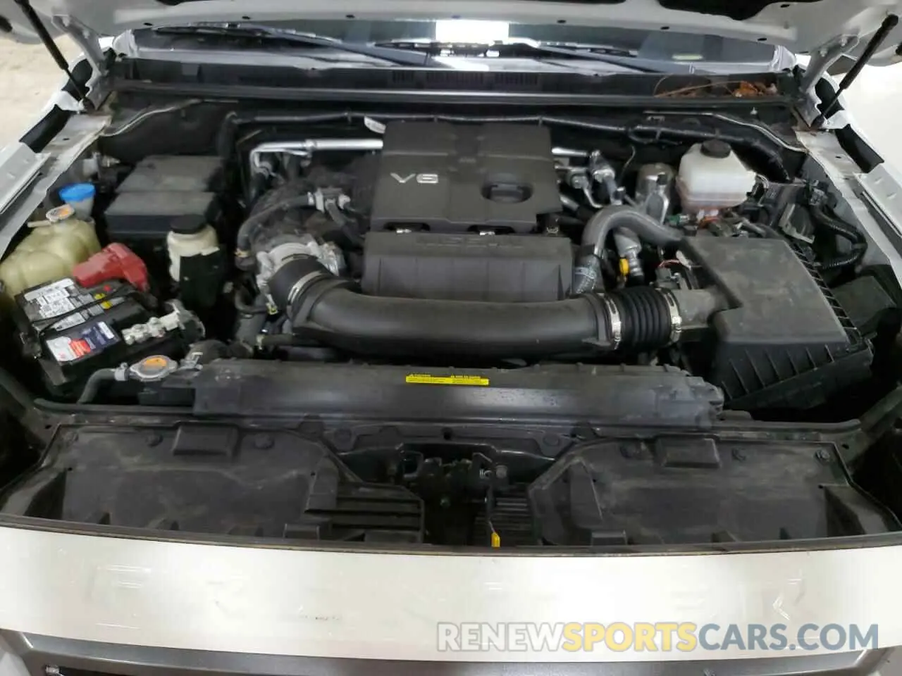 11 Photograph of a damaged car 1N6ED1FK5NN675276 NISSAN FRONTIER 2022