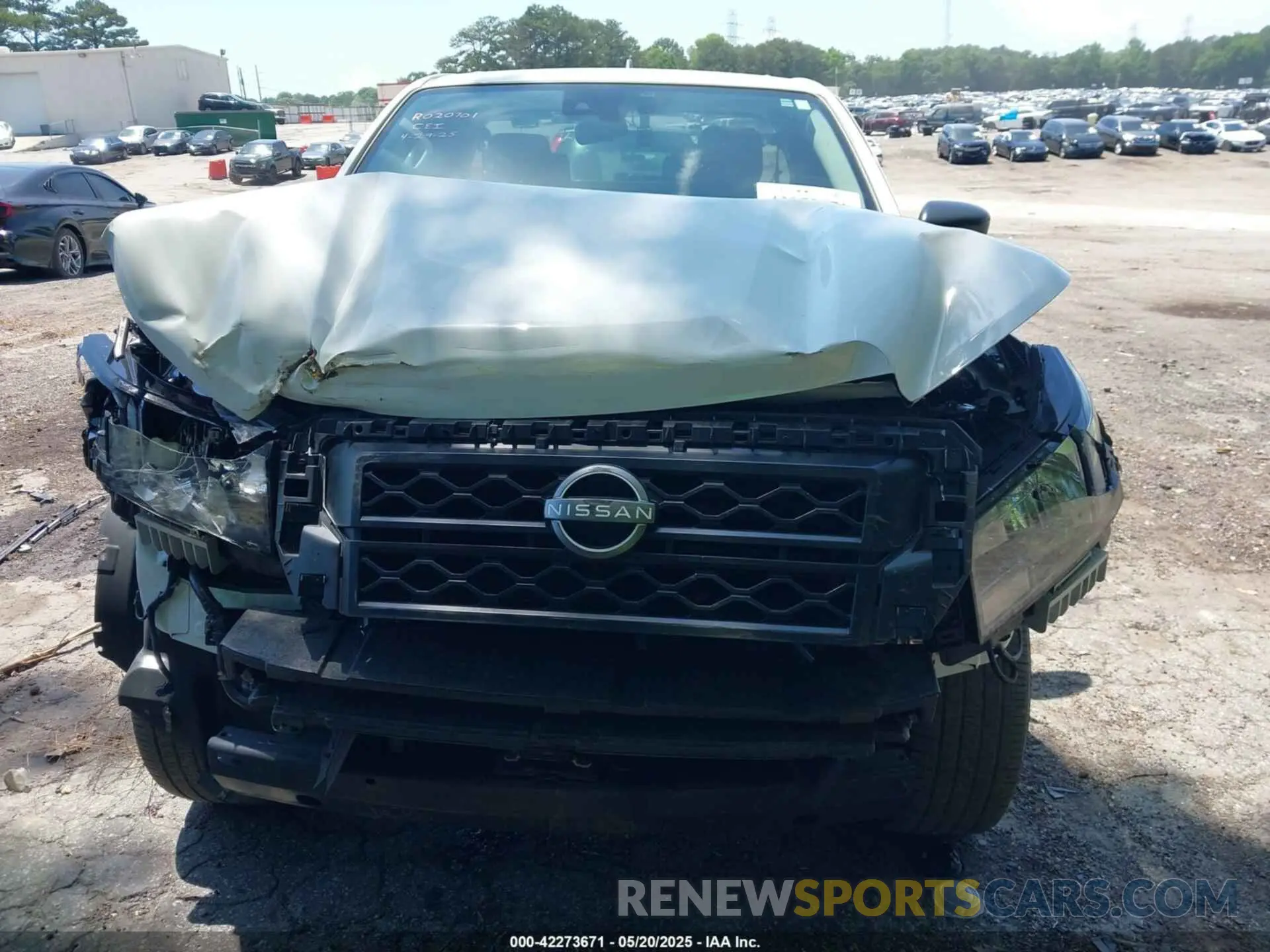 11 Photograph of a damaged car 1N6ED1CL8PN662408 NISSAN FRONTIER 2023