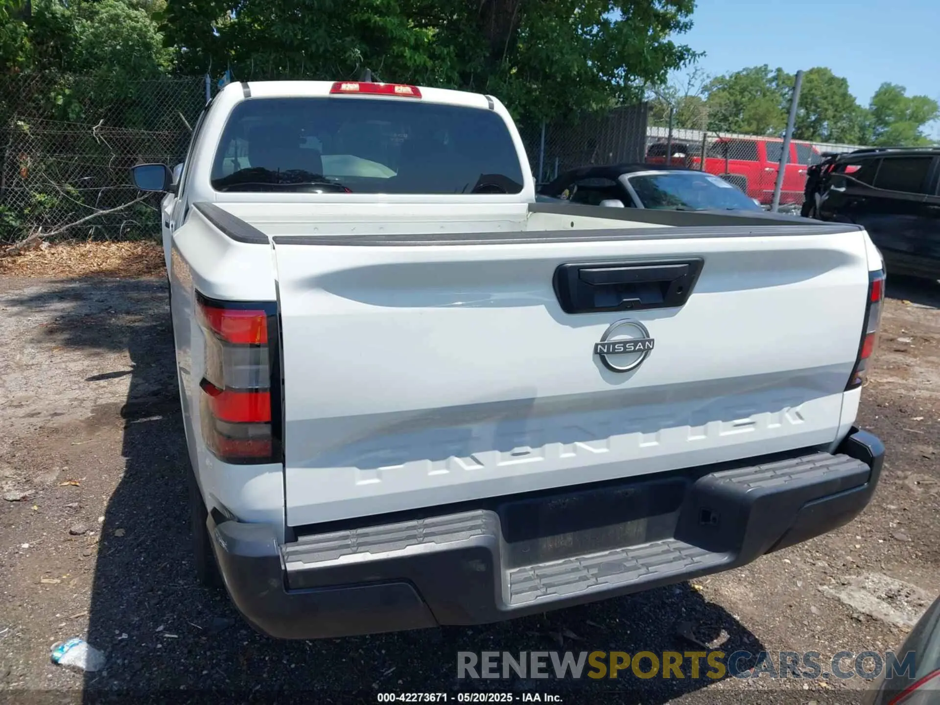 15 Photograph of a damaged car 1N6ED1CL8PN662408 NISSAN FRONTIER 2023
