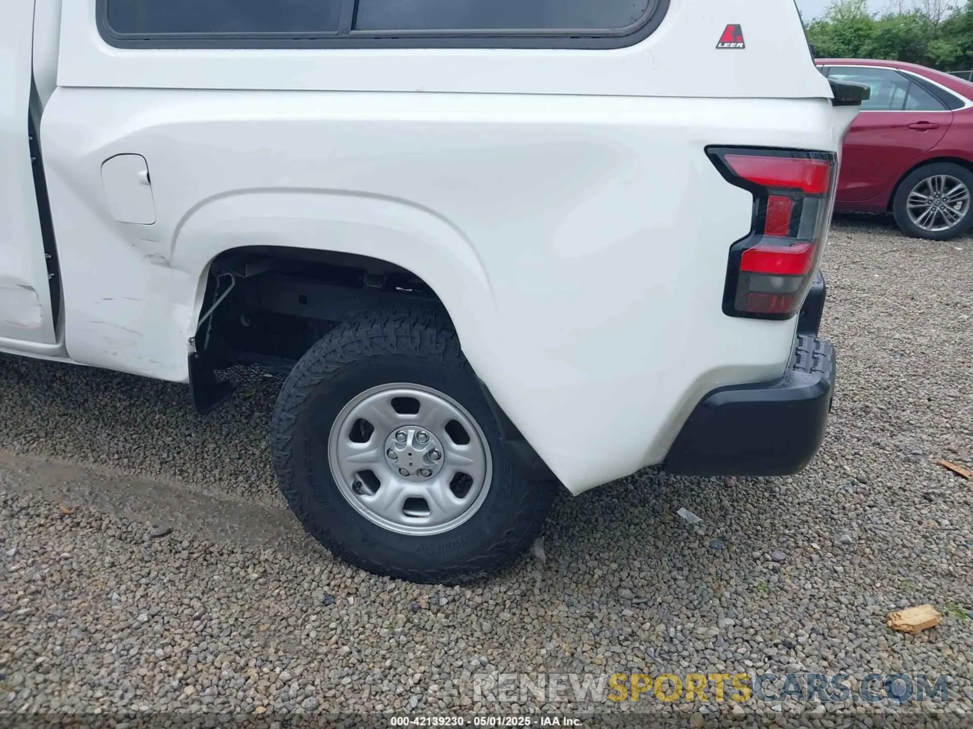 17 Photograph of a damaged car 1N6ED1CM3PN634833 NISSAN FRONTIER 2023