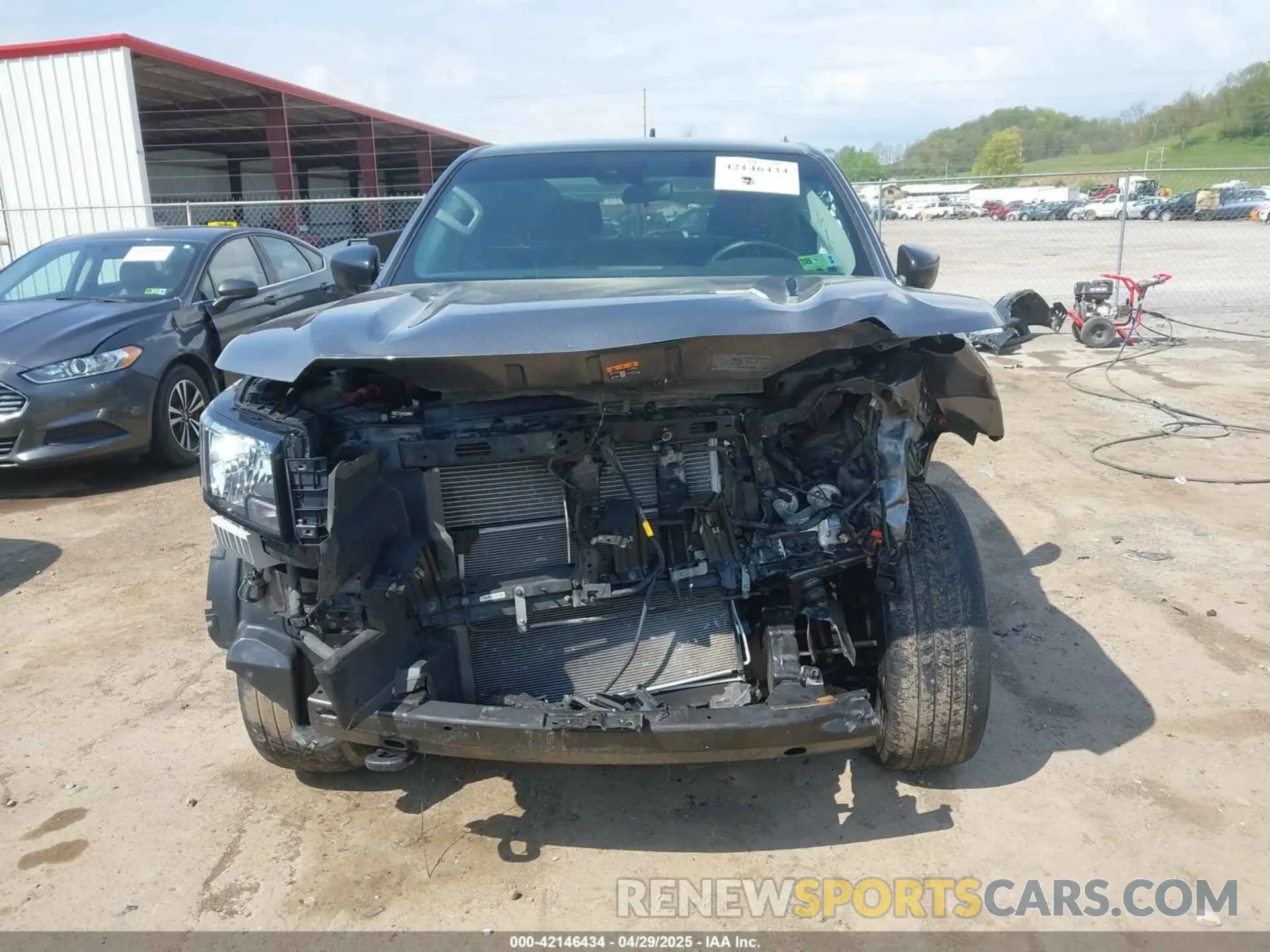13 Photograph of a damaged car 1N6ED1CM6PN622241 NISSAN FRONTIER 2023