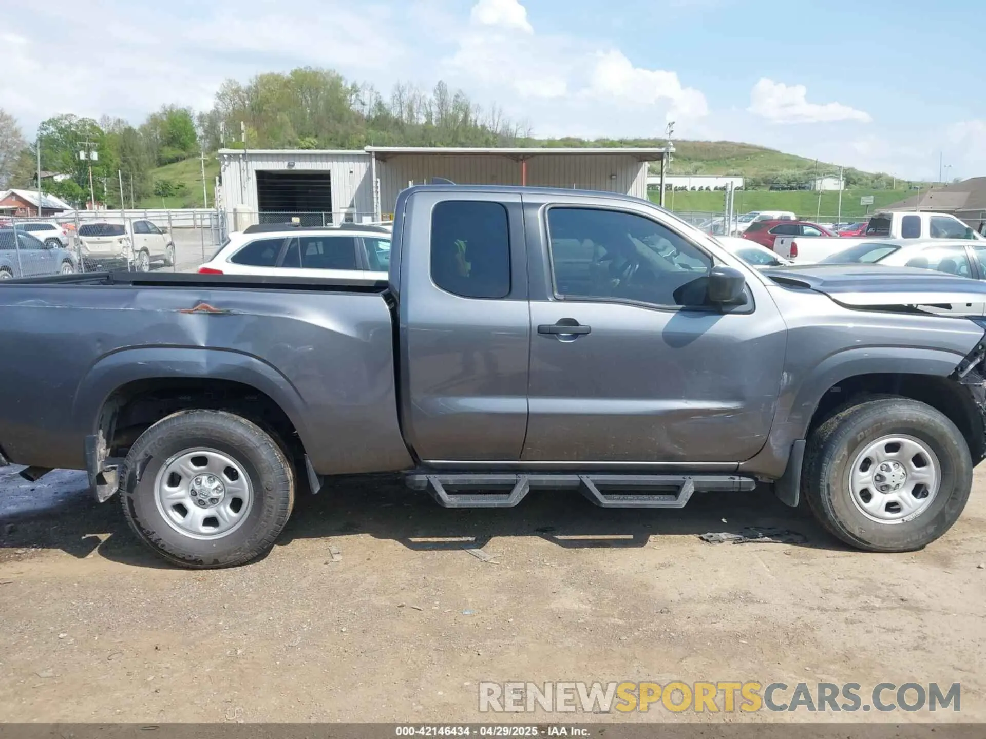 14 Photograph of a damaged car 1N6ED1CM6PN622241 NISSAN FRONTIER 2023