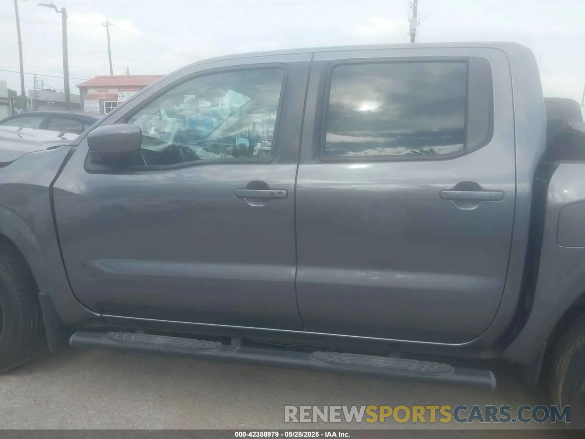 14 Photograph of a damaged car 1N6ED1EJ0PN611724 NISSAN FRONTIER 2023