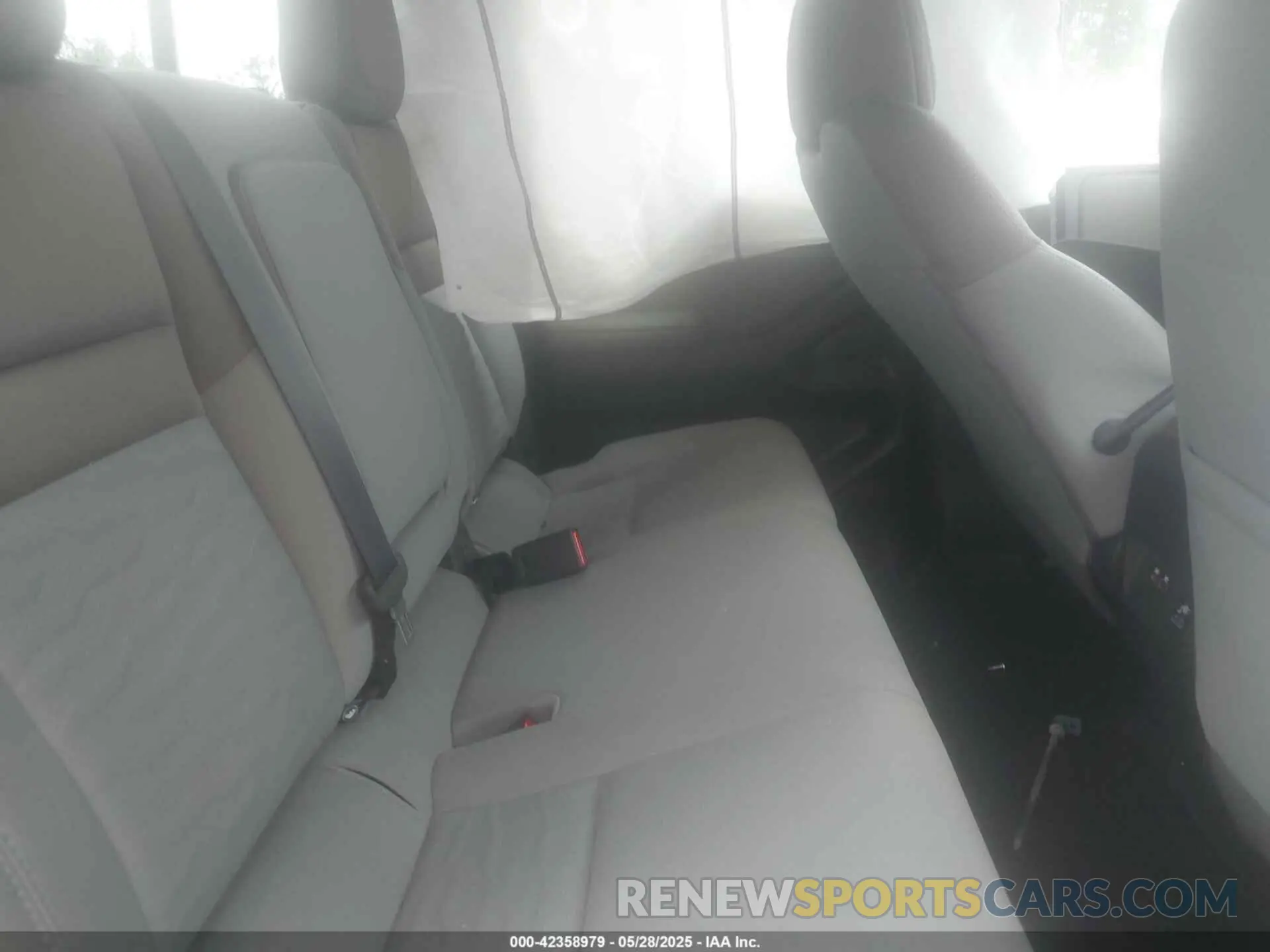 8 Photograph of a damaged car 1N6ED1EJ0PN611724 NISSAN FRONTIER 2023