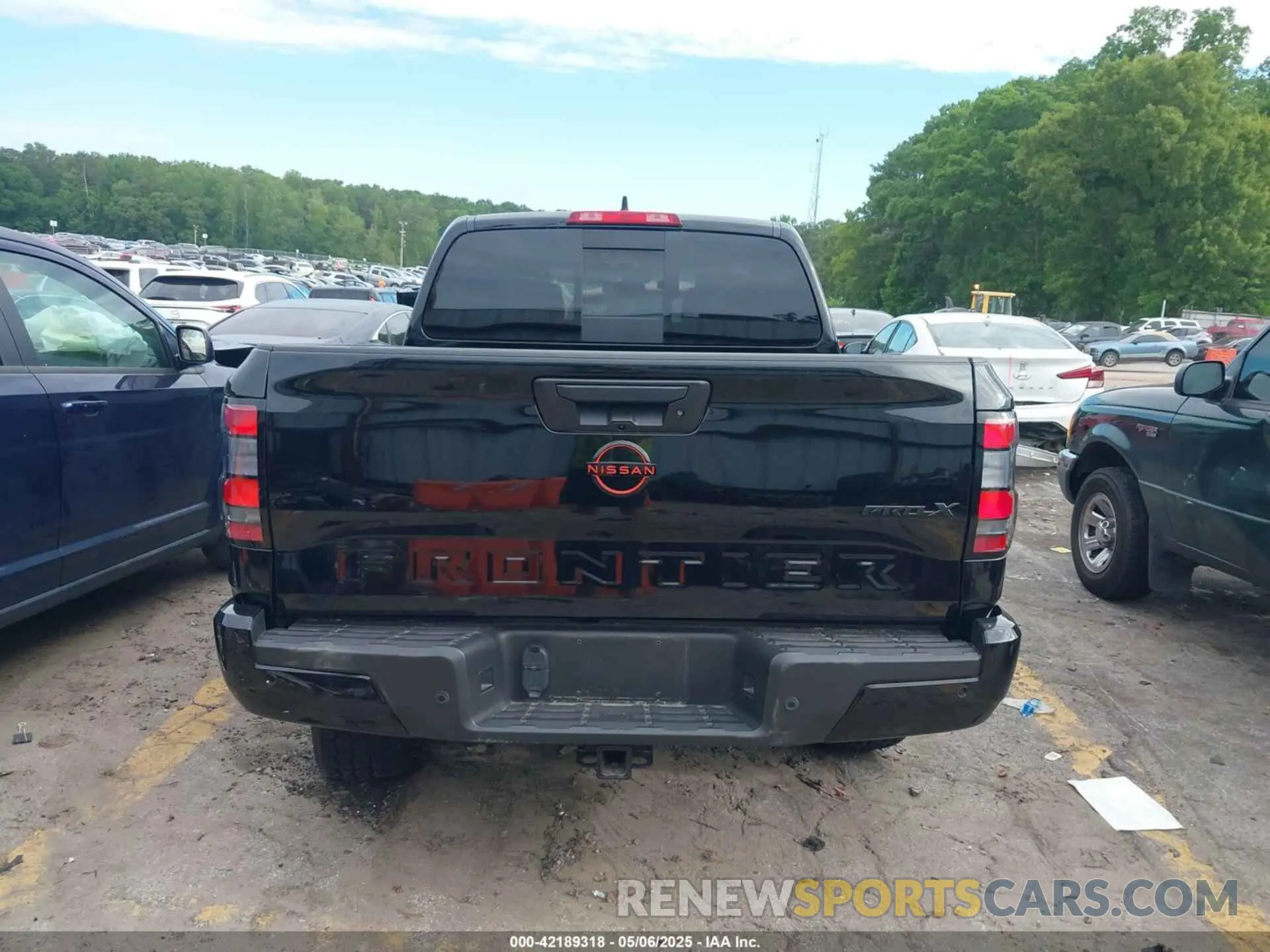 16 Photograph of a damaged car 1N6ED1EJ1PN666246 NISSAN FRONTIER 2023
