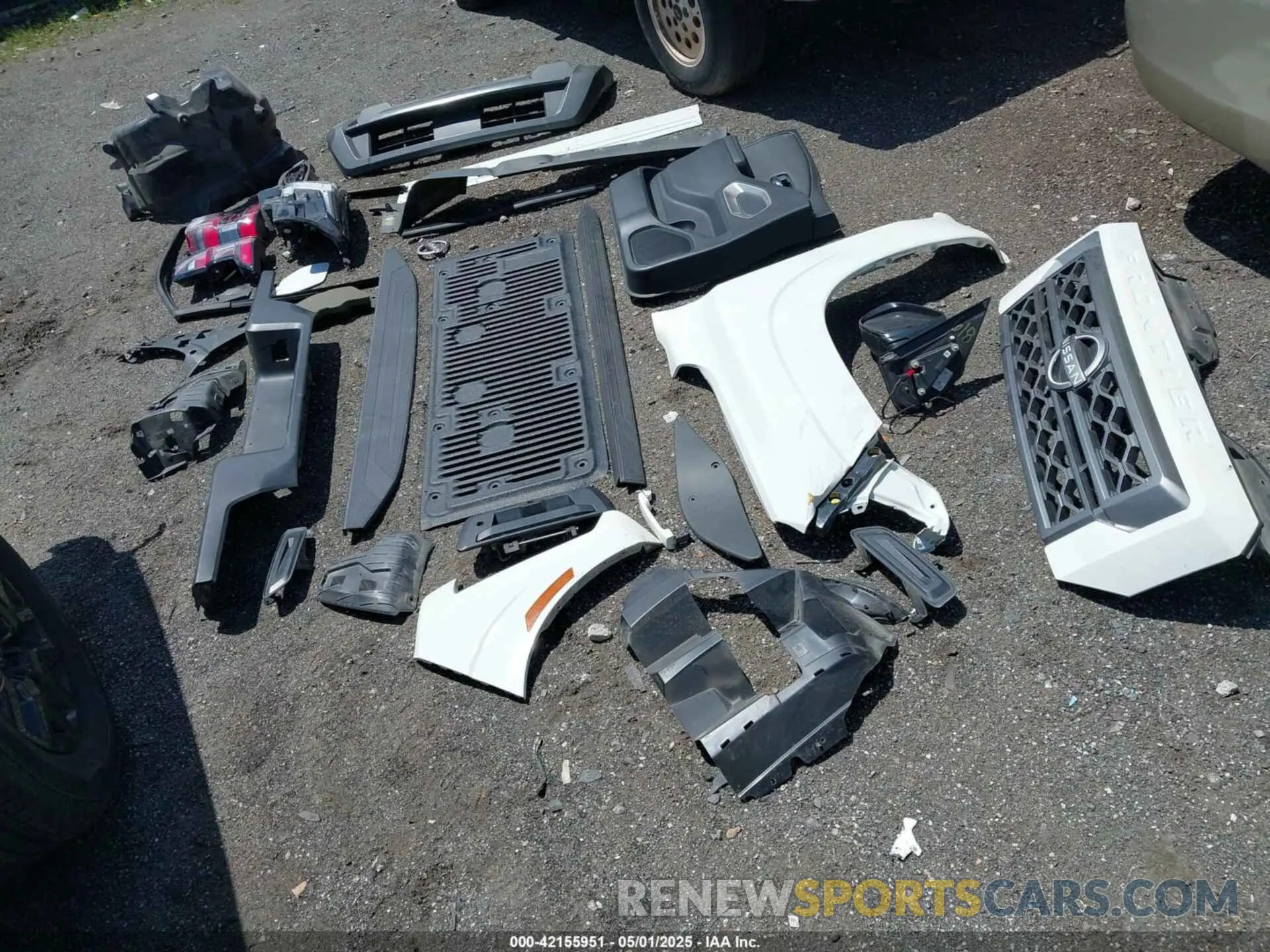 21 Photograph of a damaged car 1N6ED1EJ5PN643830 NISSAN FRONTIER 2023