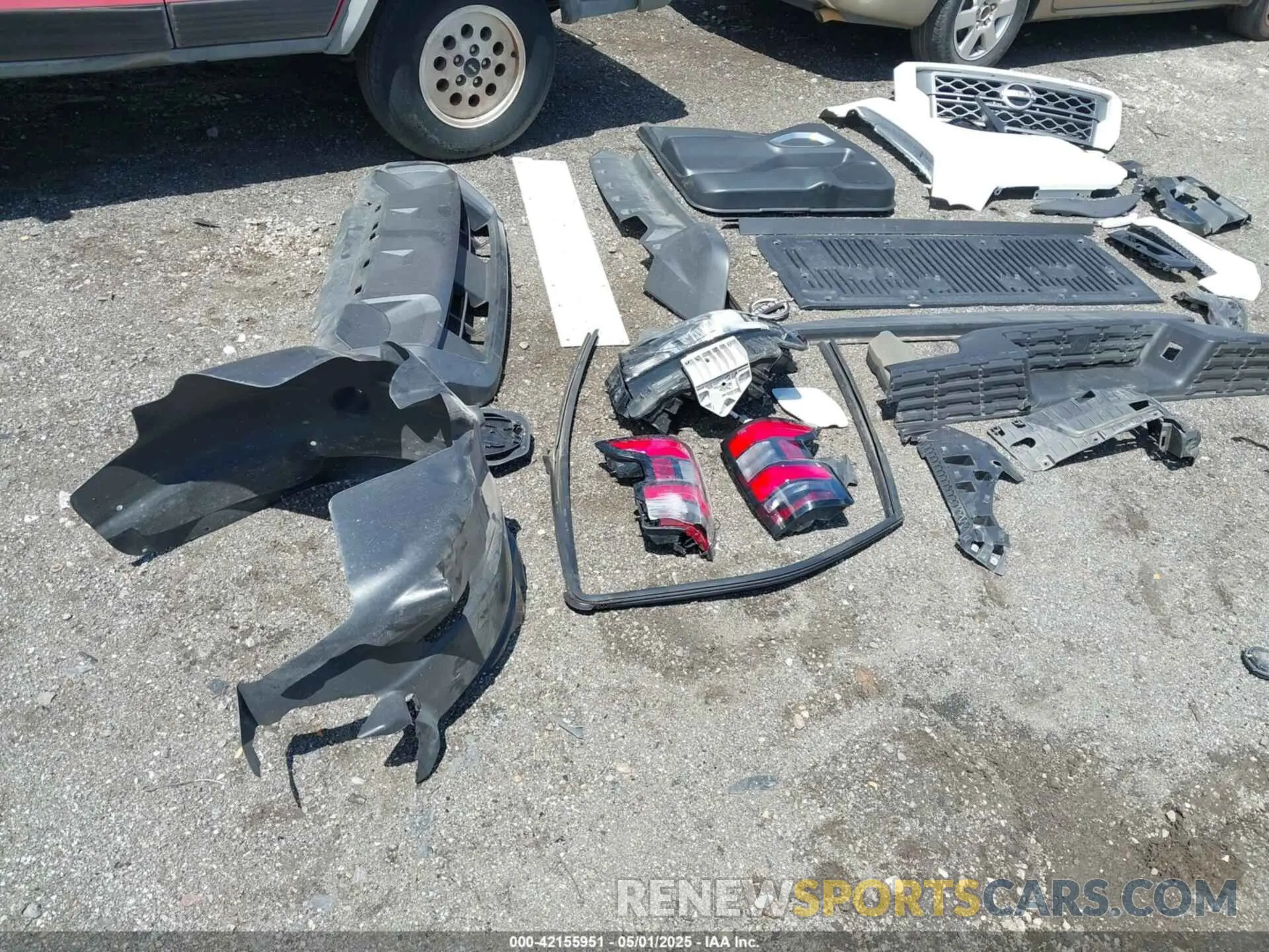 22 Photograph of a damaged car 1N6ED1EJ5PN643830 NISSAN FRONTIER 2023