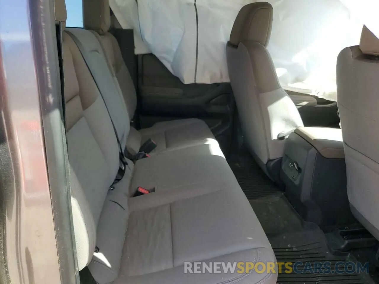 10 Photograph of a damaged car 1N6ED1EJ7PN638273 NISSAN FRONTIER 2023