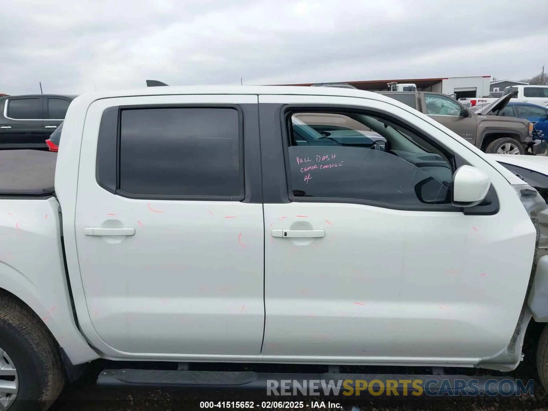 14 Photograph of a damaged car 1N6ED1EJ8PN606271 NISSAN FRONTIER 2023