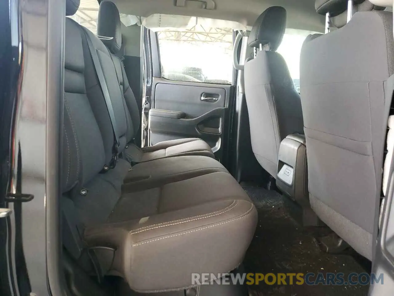 11 Photograph of a damaged car 1N6ED1EJXPN606627 NISSAN FRONTIER 2023