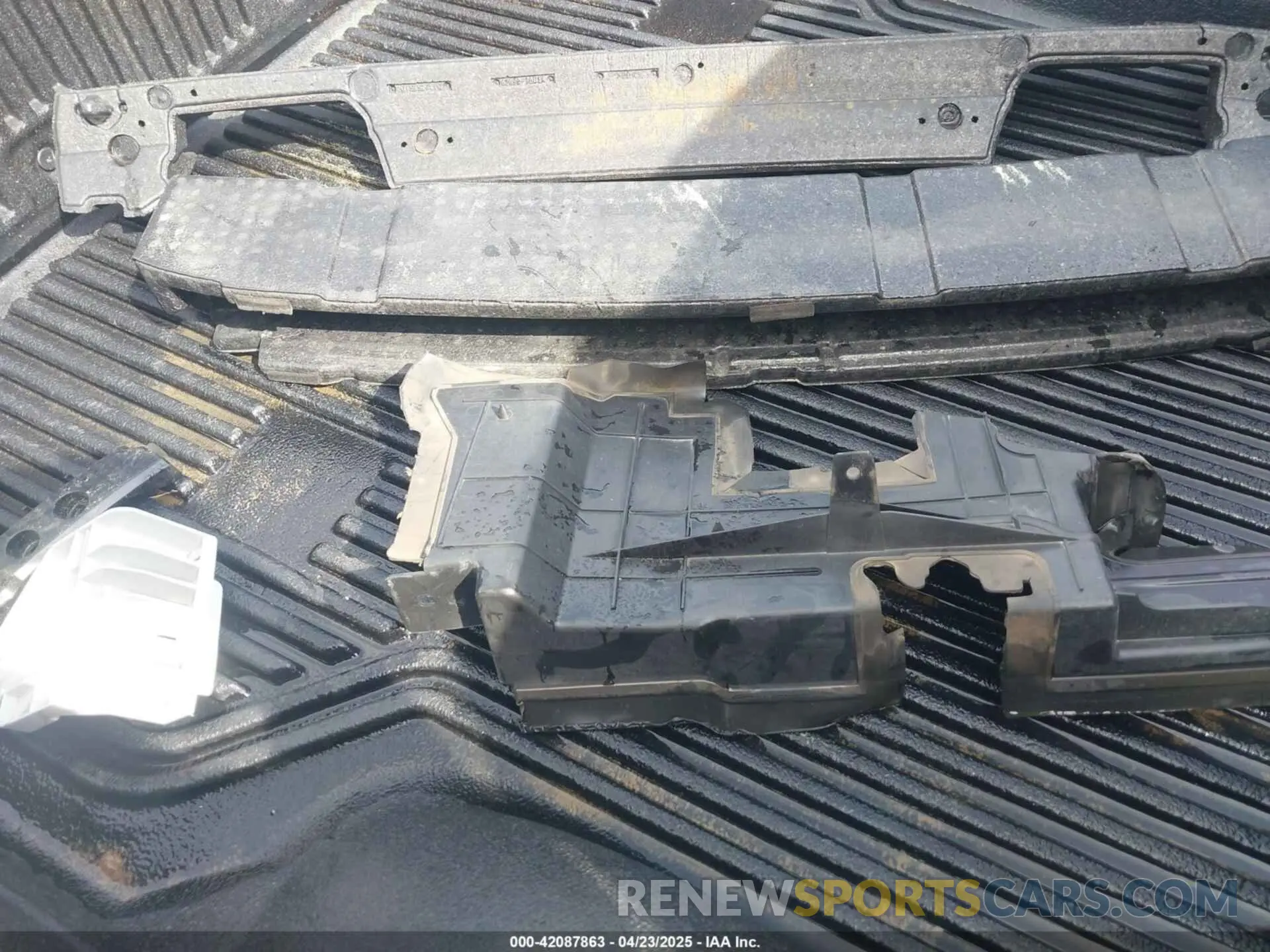 12 Photograph of a damaged car 1N6ED1EJXPN667864 NISSAN FRONTIER 2023