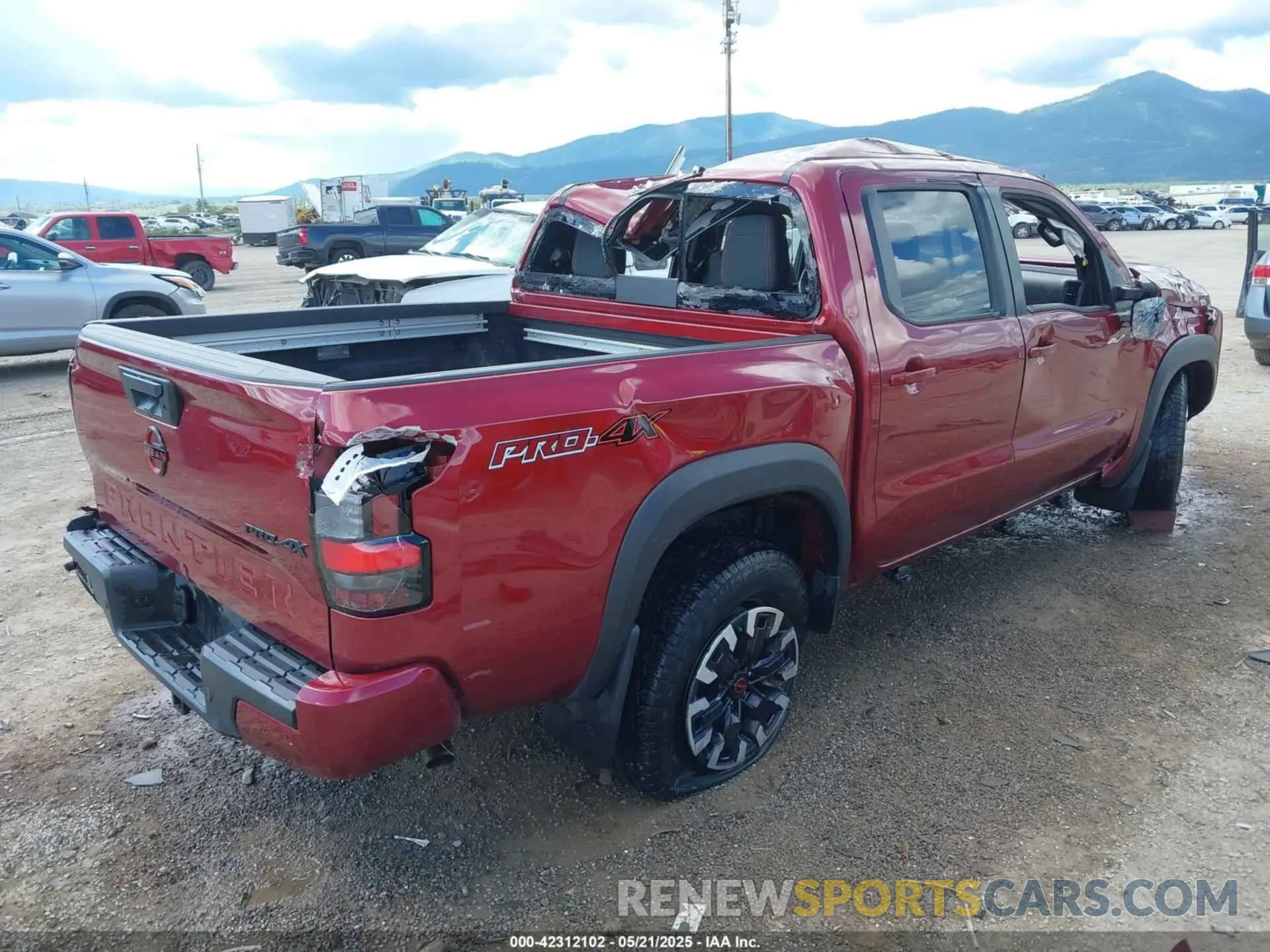 4 Photograph of a damaged car 1N6ED1EK0PN661256 NISSAN FRONTIER 2023