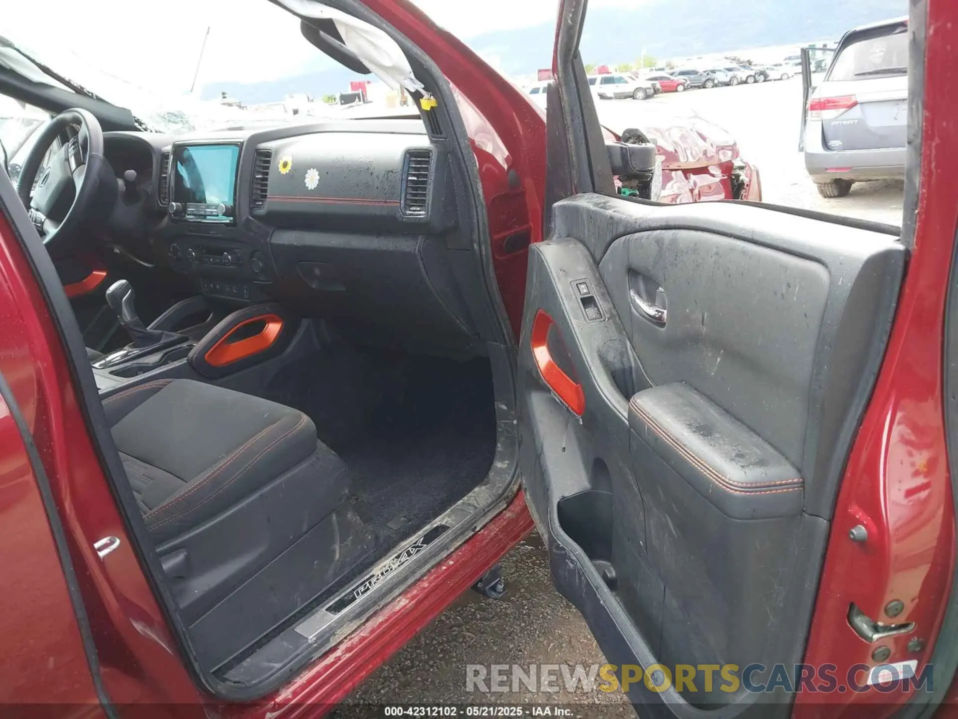 5 Photograph of a damaged car 1N6ED1EK0PN661256 NISSAN FRONTIER 2023