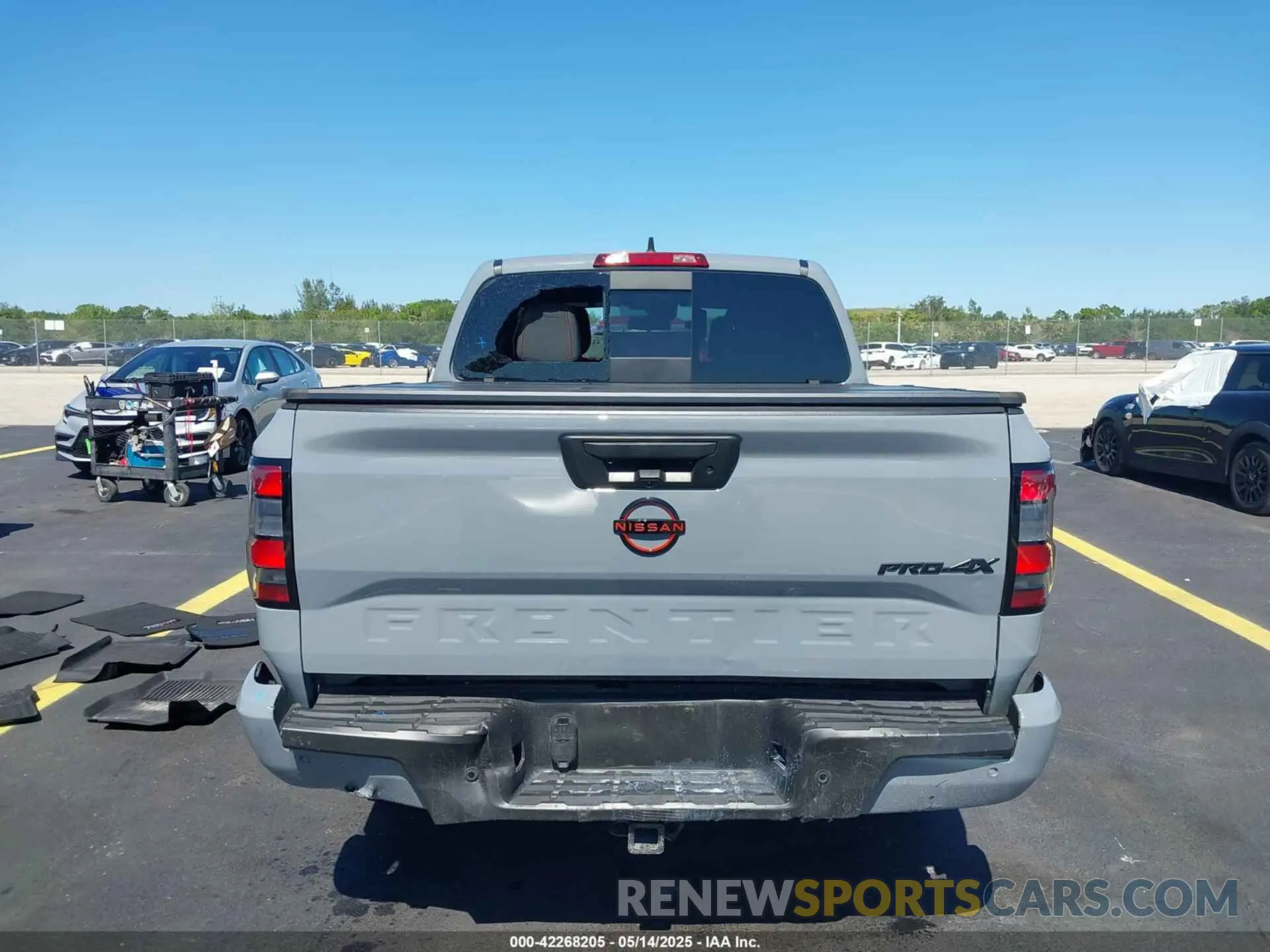 16 Photograph of a damaged car 1N6ED1EK0PN666053 NISSAN FRONTIER 2023
