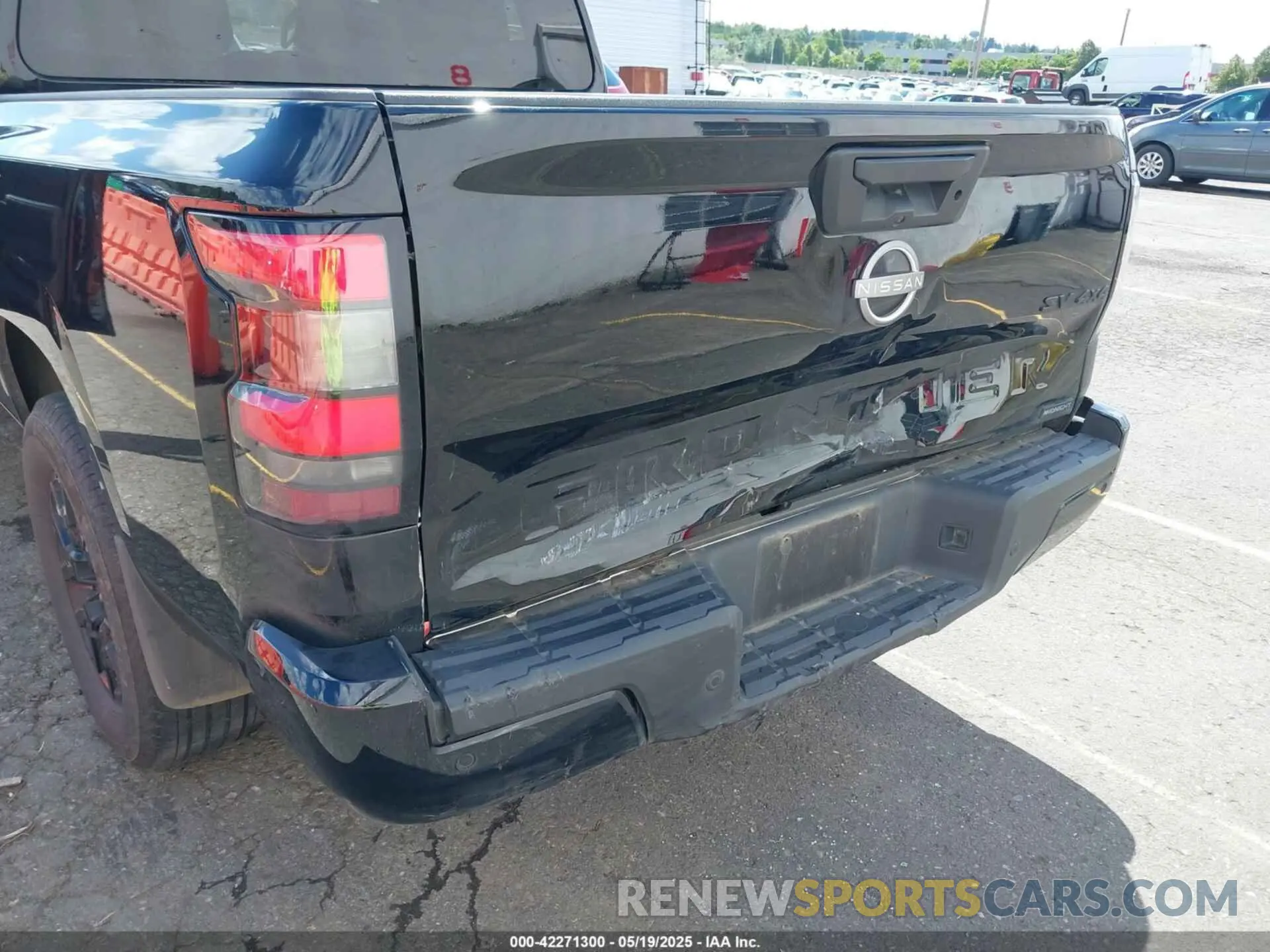 17 Photograph of a damaged car 1N6ED1EK3PN612441 NISSAN FRONTIER 2023