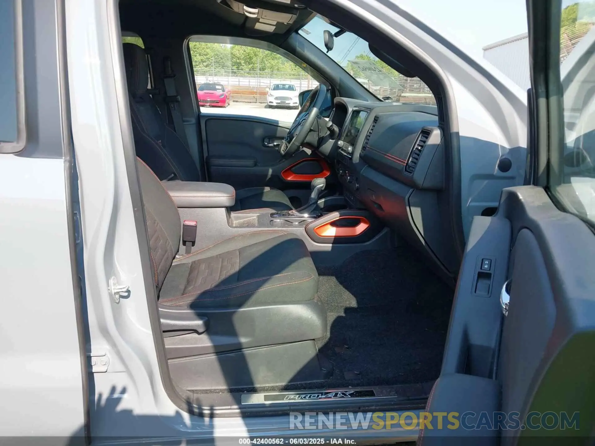 5 Photograph of a damaged car 1N6ED1EK4PN622489 NISSAN FRONTIER 2023