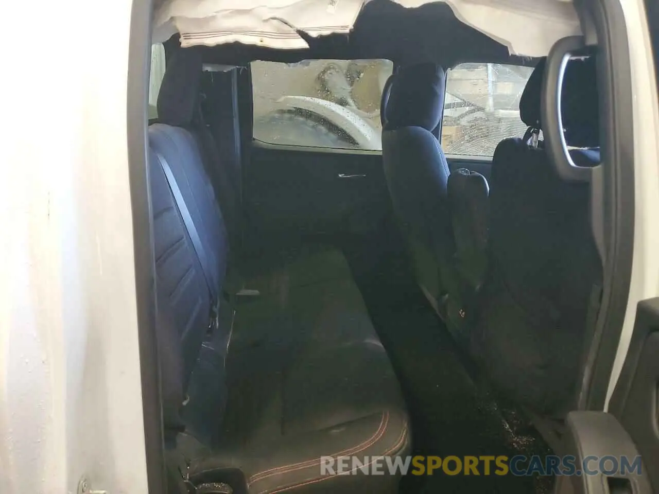 10 Photograph of a damaged car 1N6ED1EK4PN629264 NISSAN FRONTIER 2023